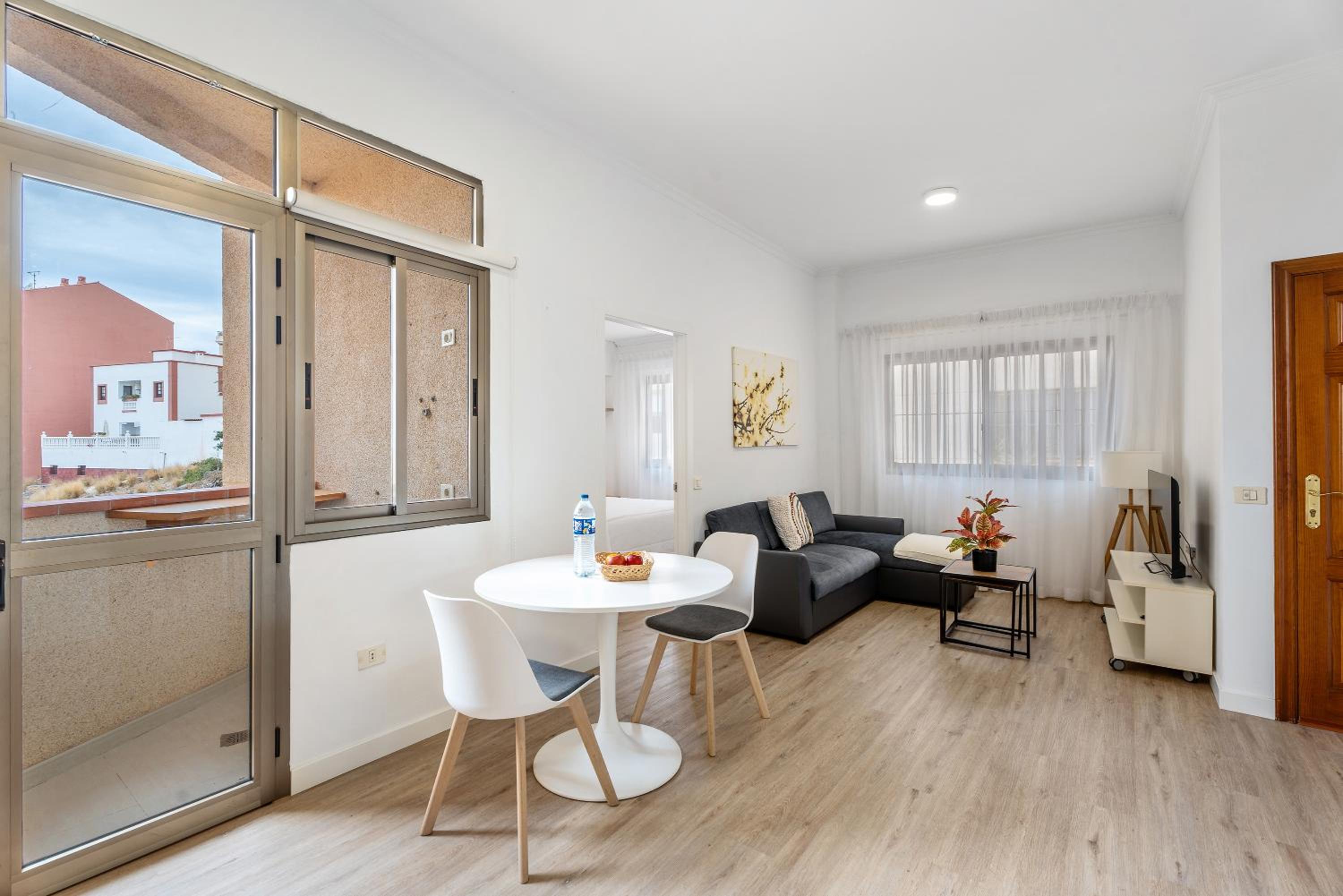 Apartamento de un dormitorio superior con balcón