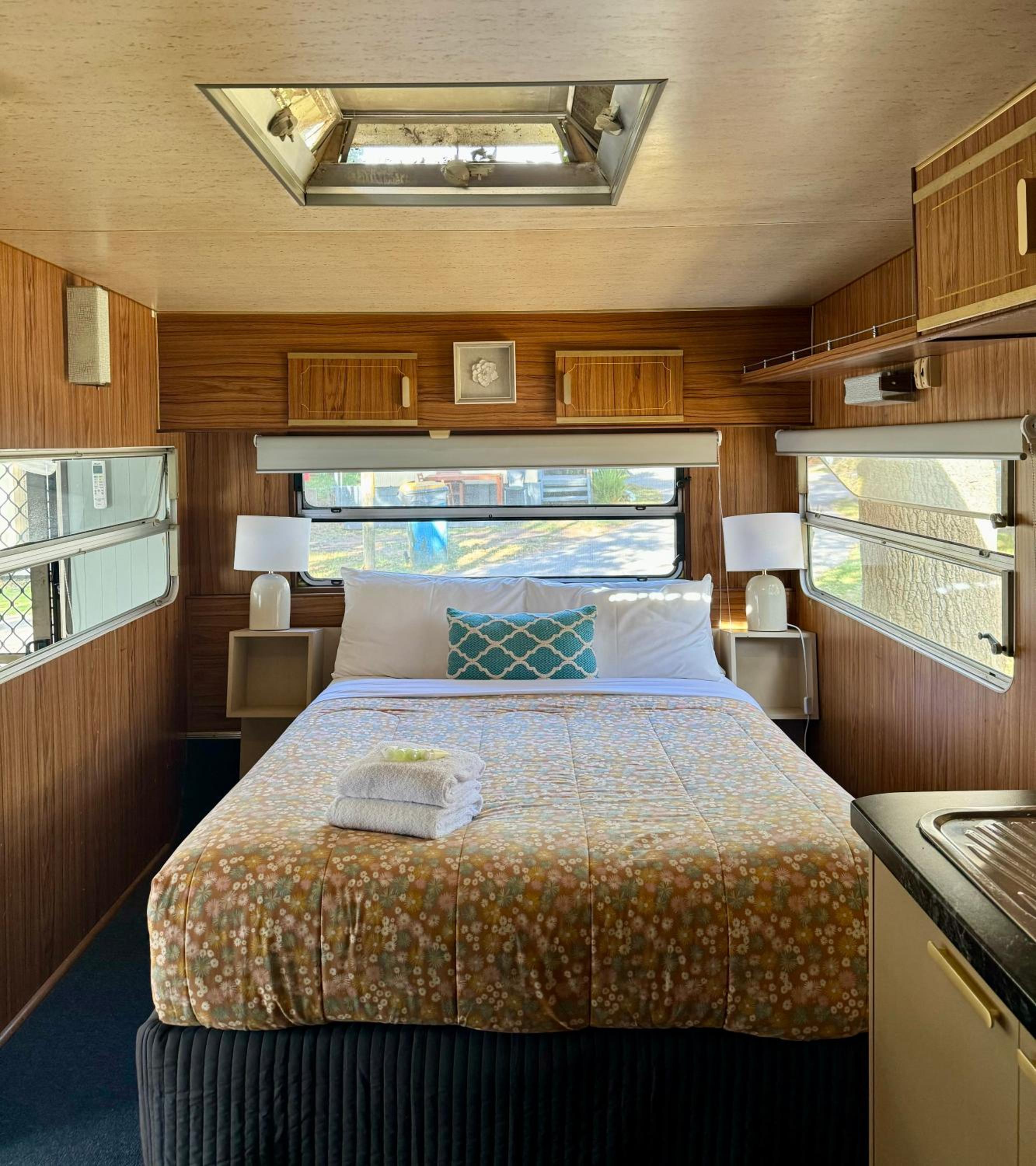 Caravan - Eleanor