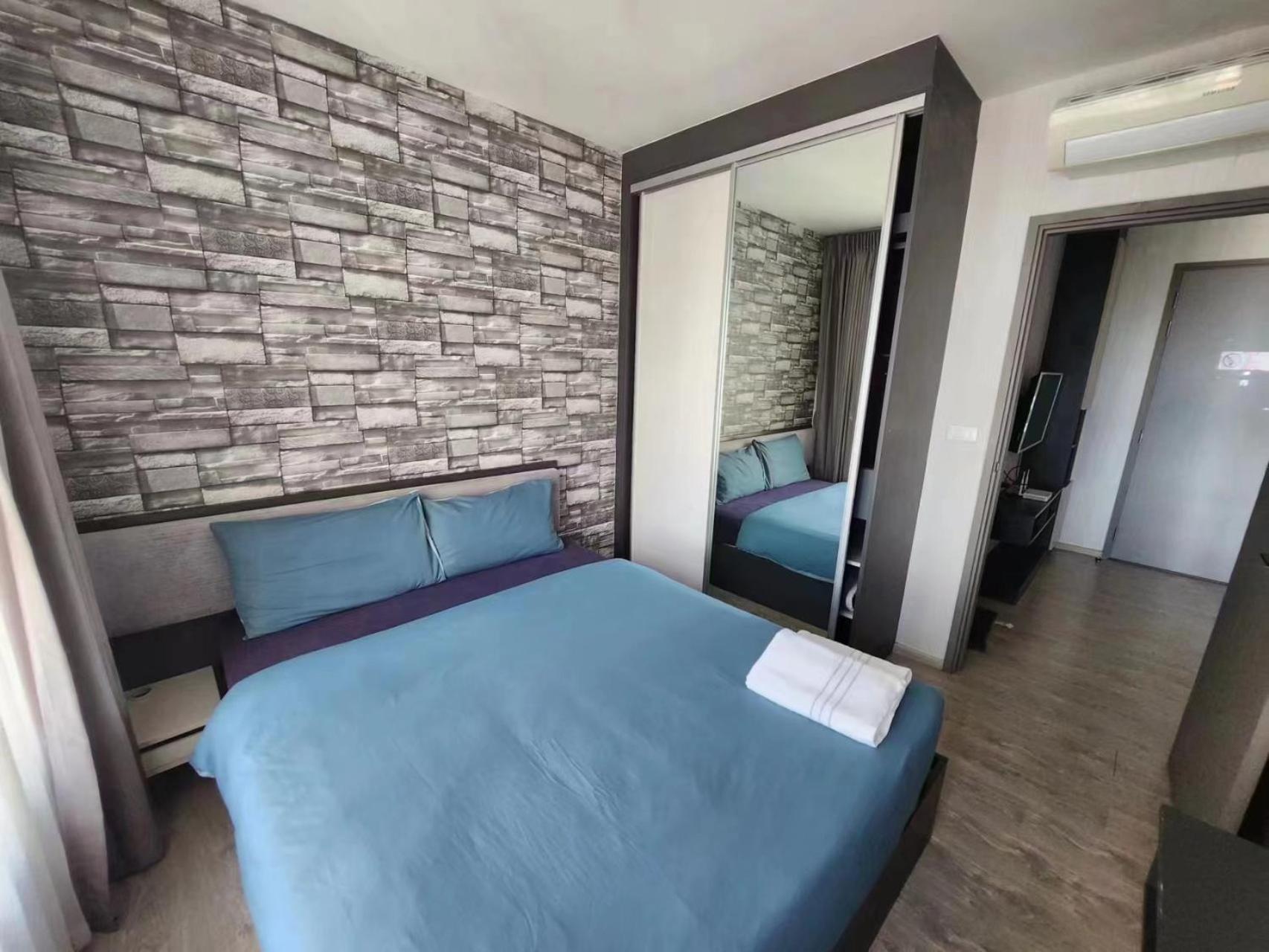One-Bedroom Apartment - Photo 32