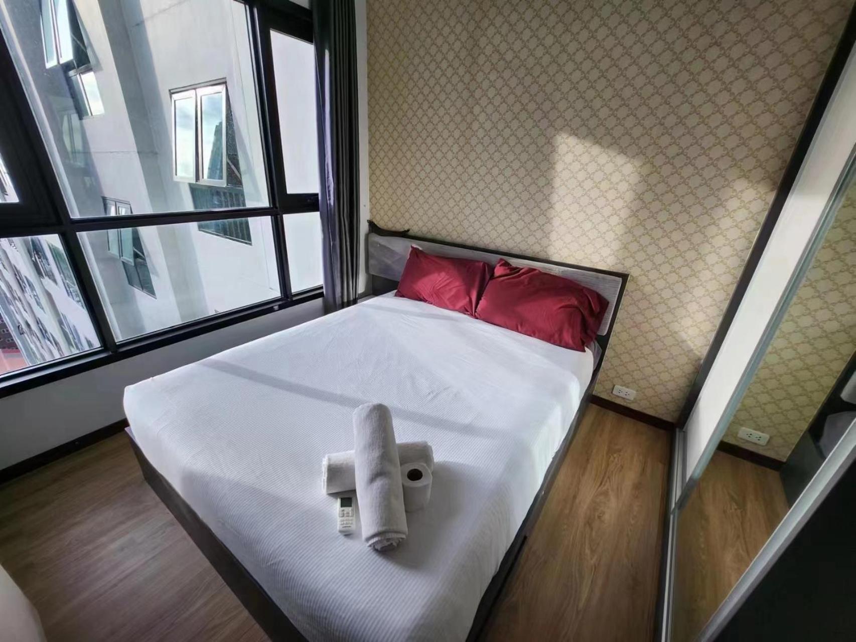 One-Bedroom Apartment - Photo 29