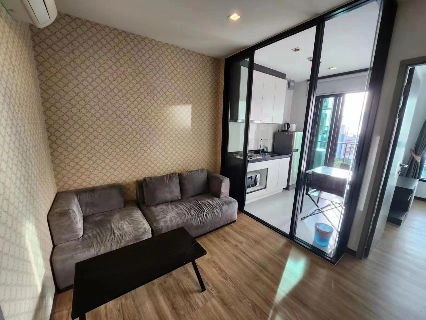 One-Bedroom Apartment - Photo 13