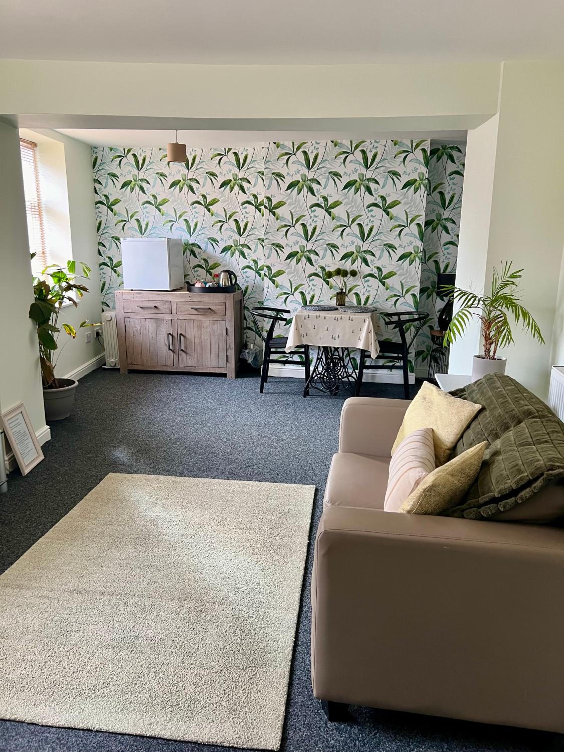 Deluxe Junior Suite - Photo 2