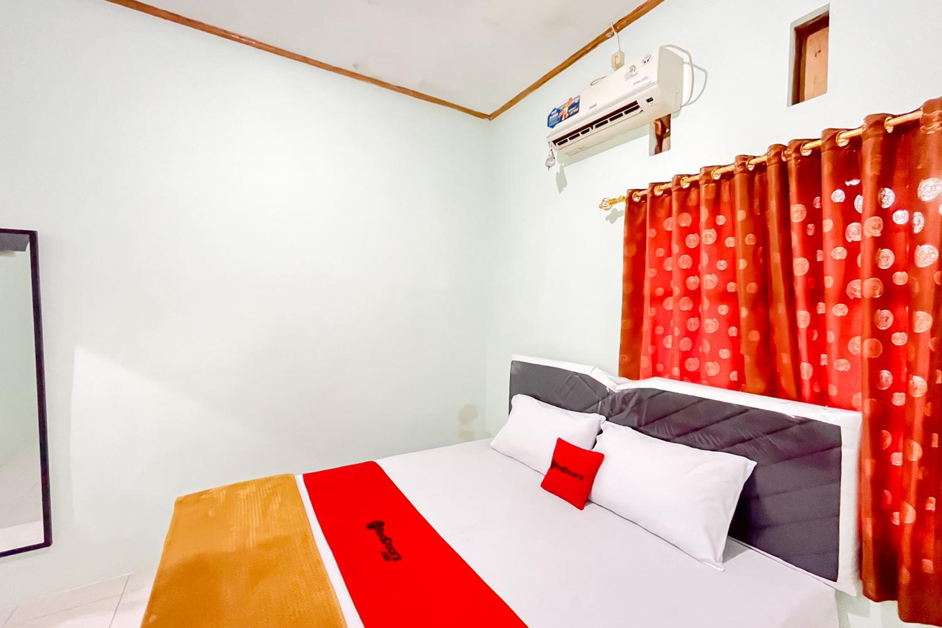 Standard Twin Room - Photo 4
