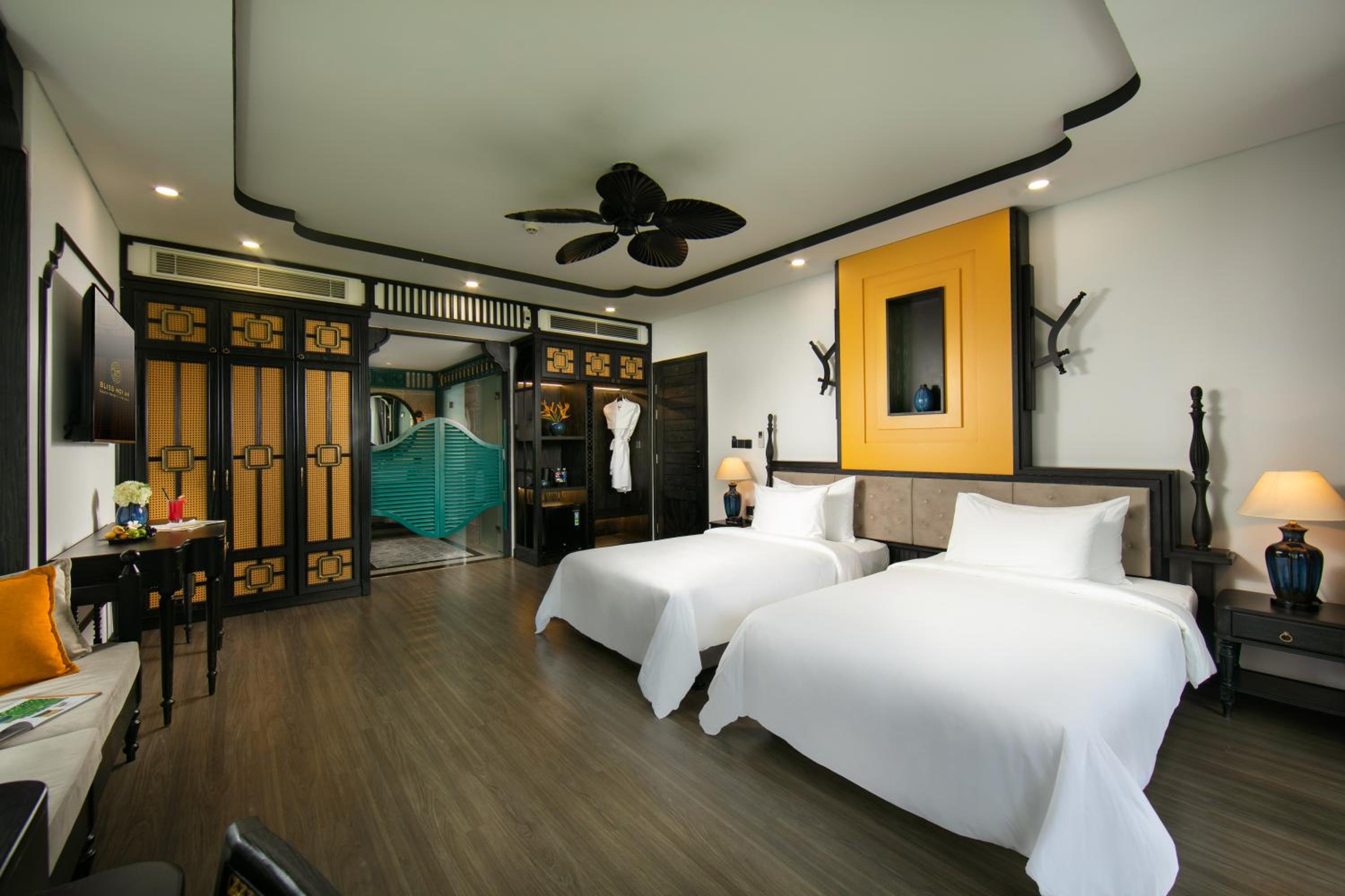Indochine Twin - Photo 1