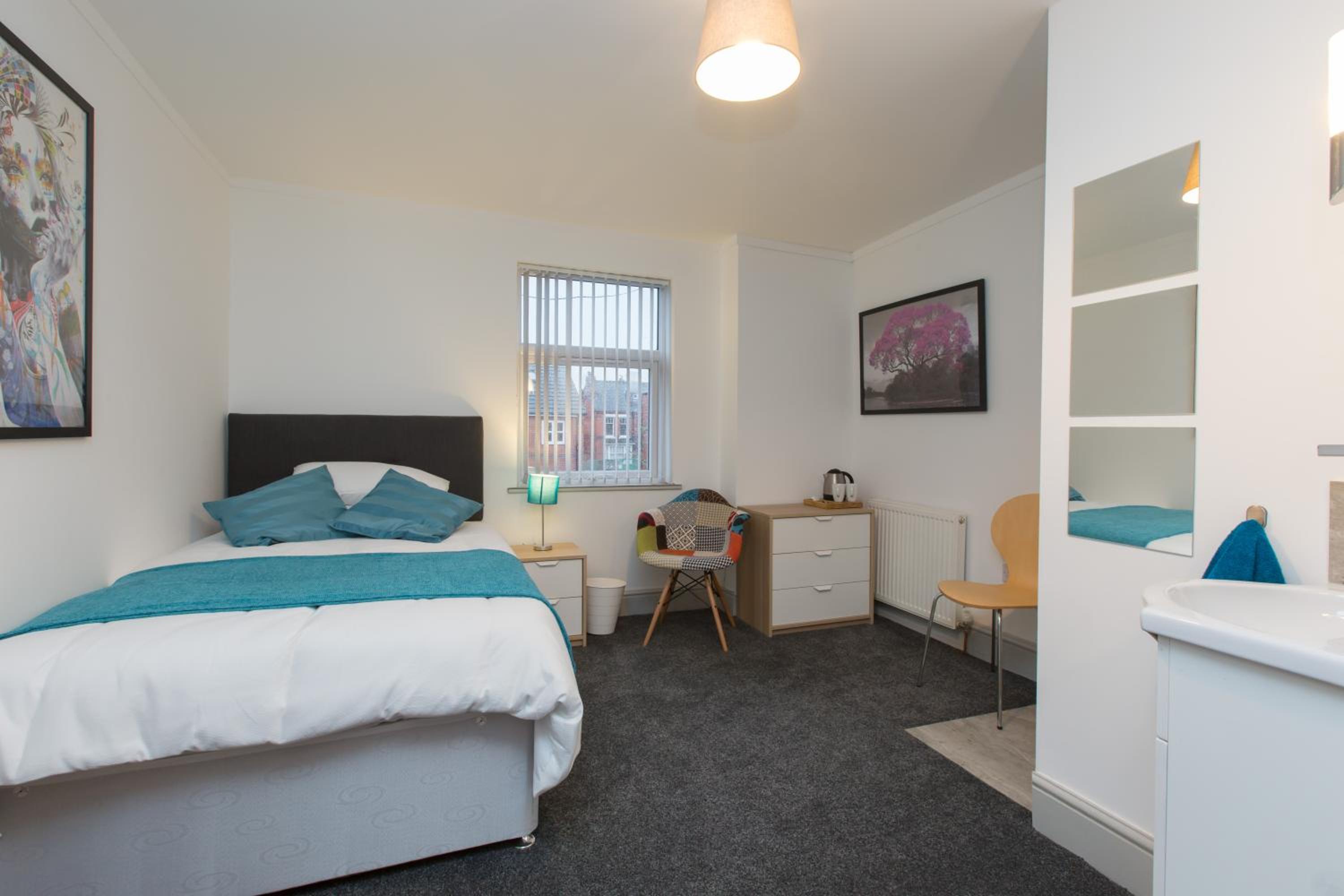 Large Double Room photo 1