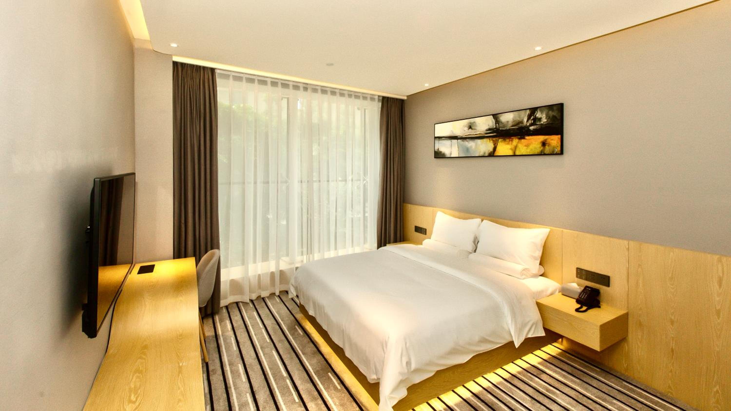 Superior Queen Room