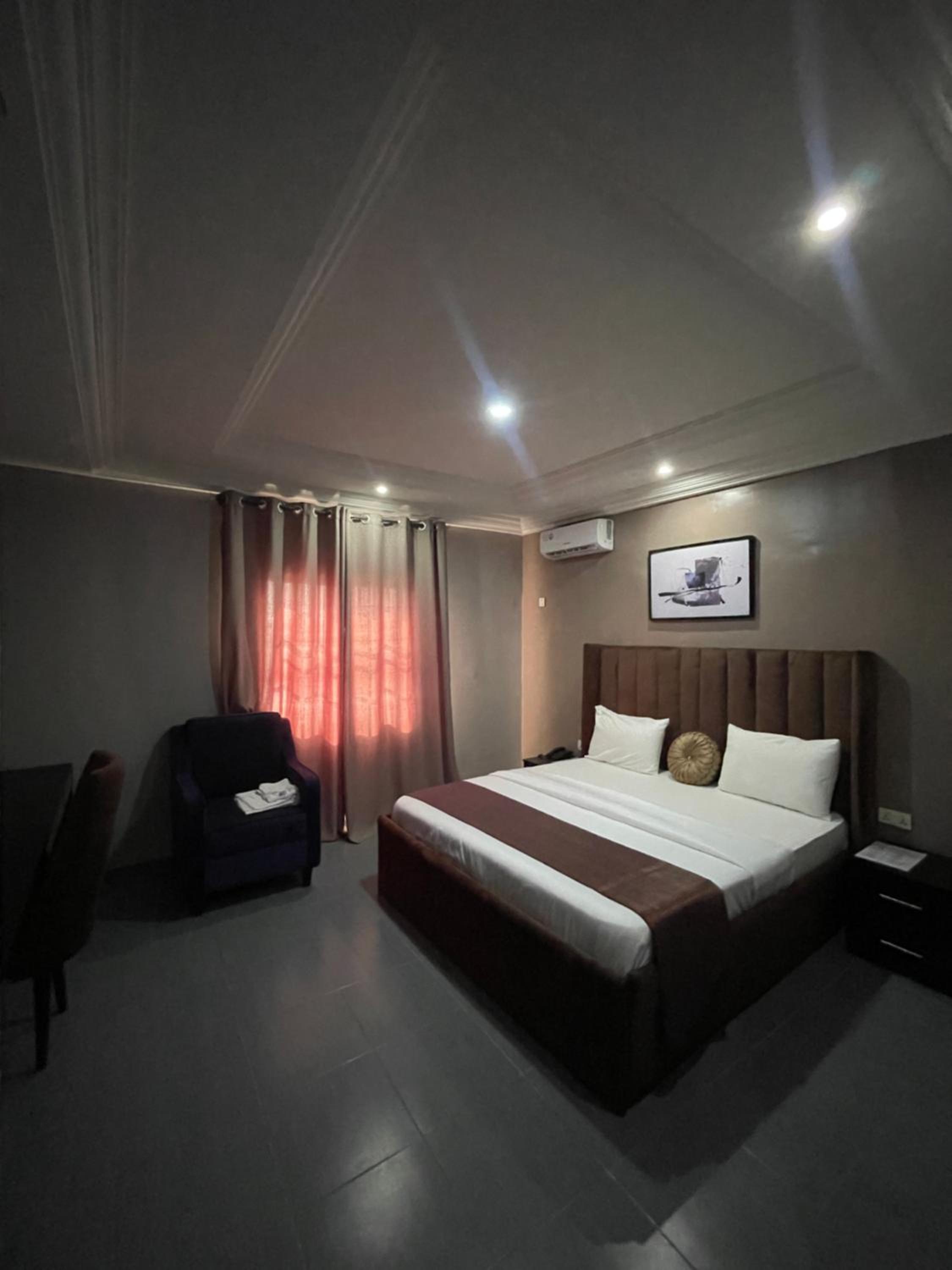 Suite photo 1