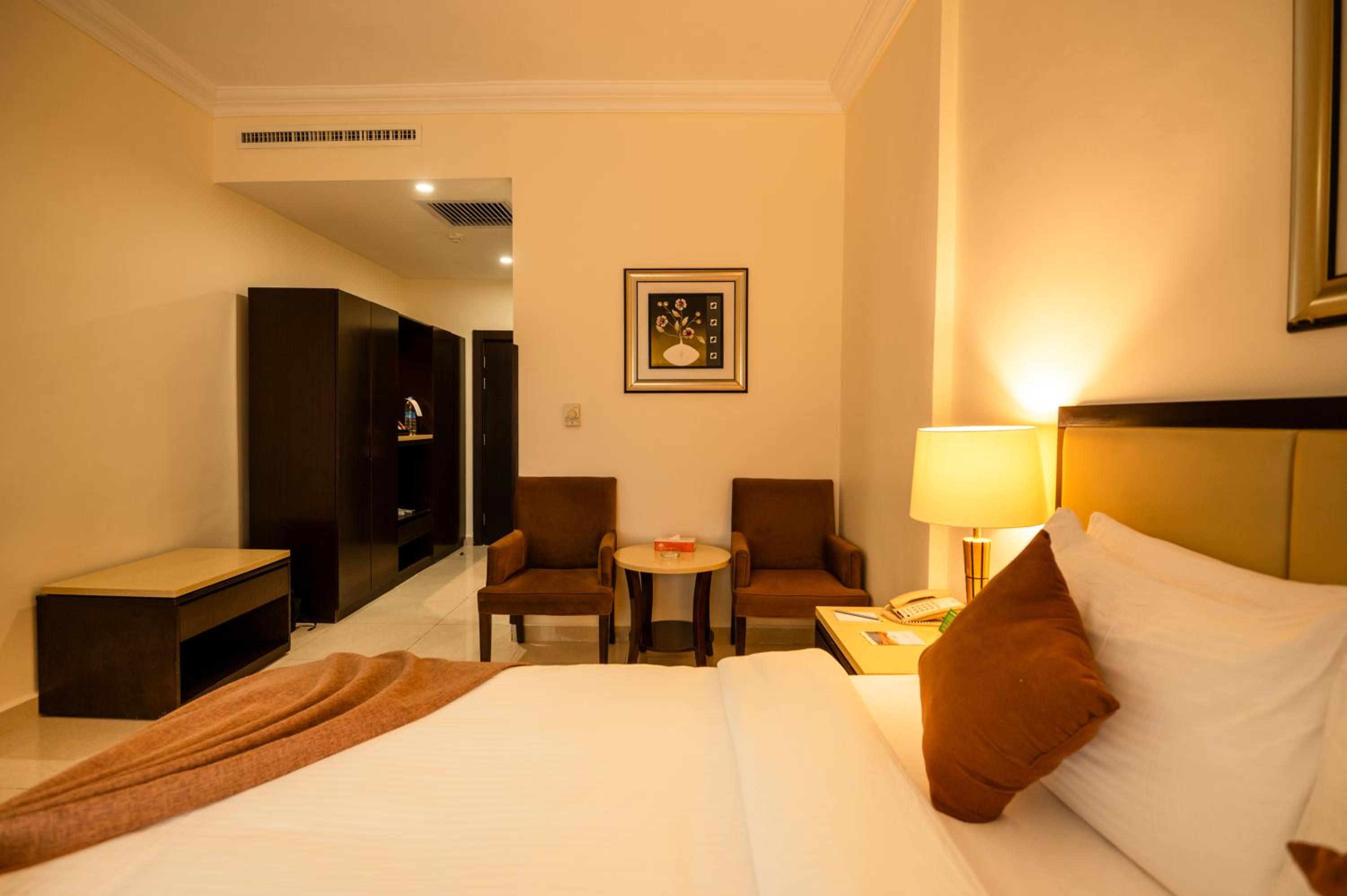 King Room with Mountain View
