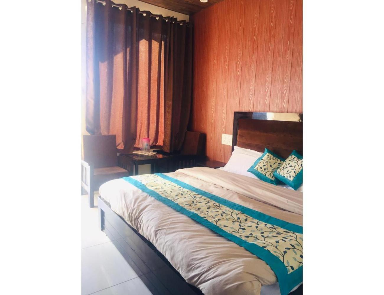 Deluxe Queen Room photo 3
