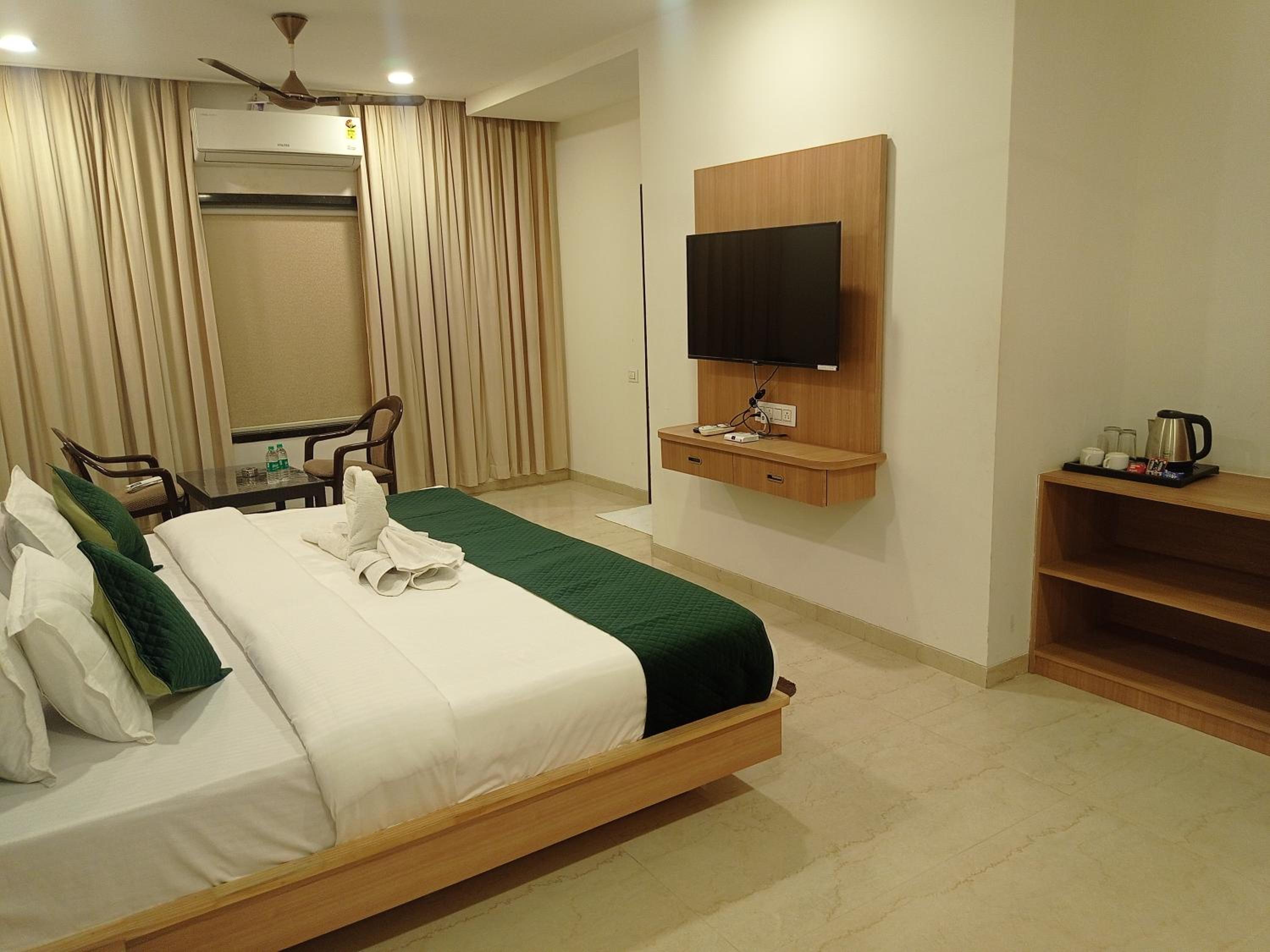 Luxury Triple Room photo 3
