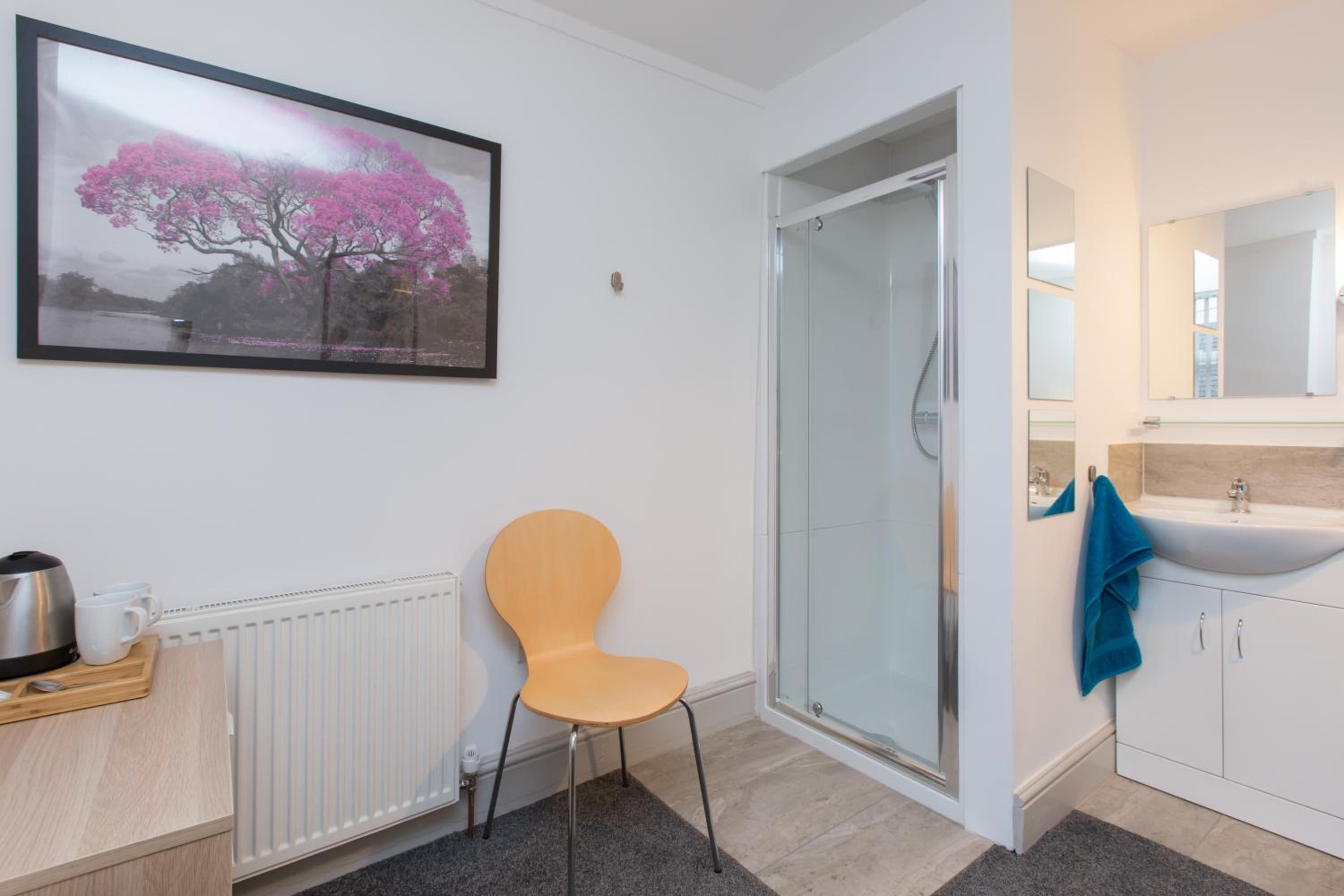 Large Double Room photo 2