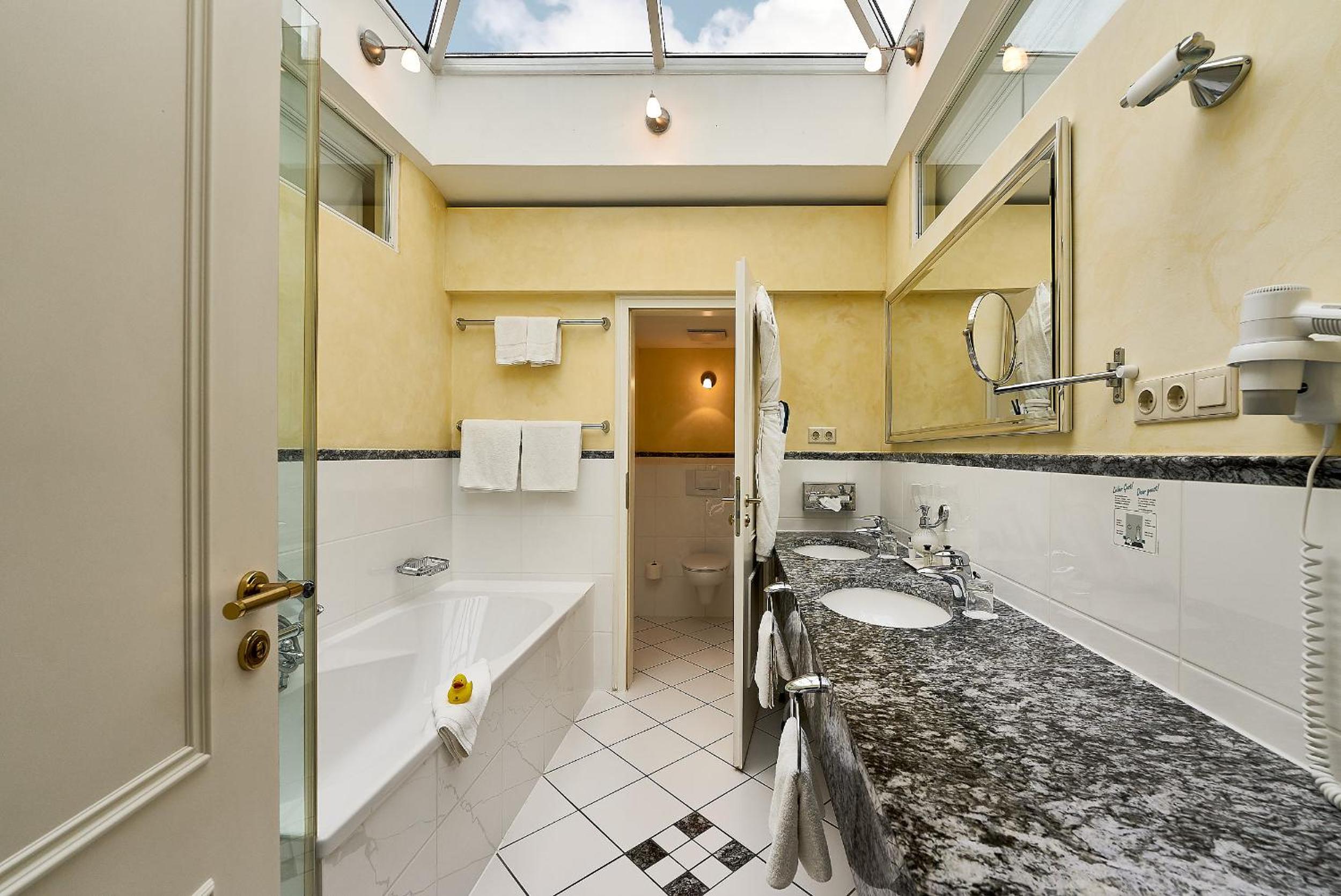 Maisonette Suite with Sea View - Photo 5