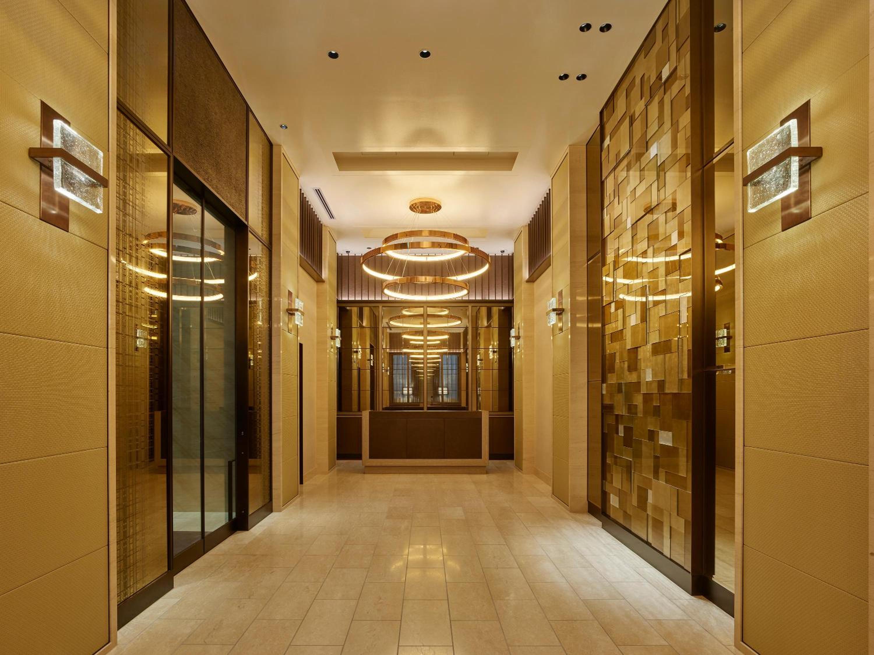 Superior Queen Room – Non-Smoking