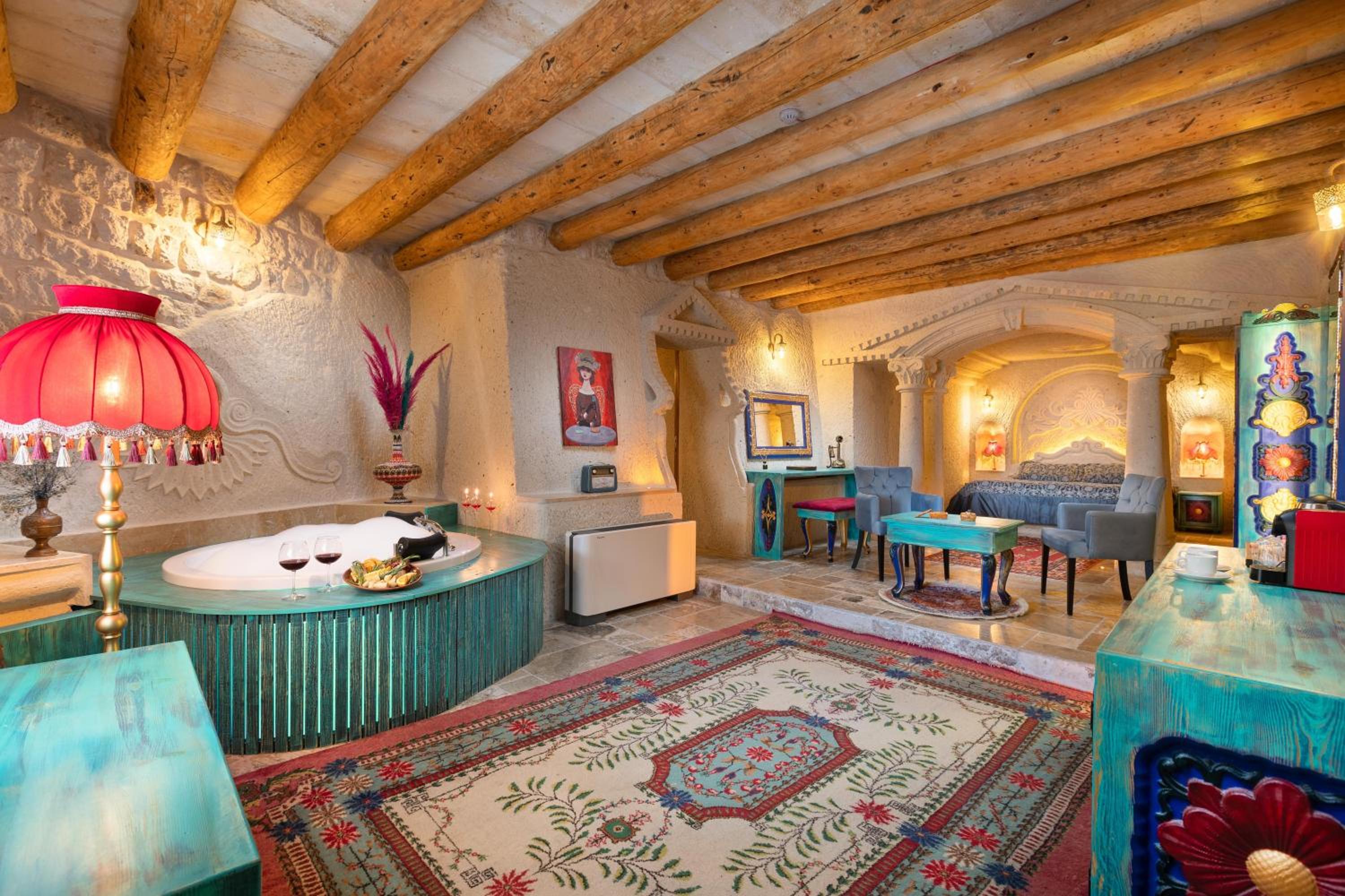 Deluxe Cave Suite - Photo 1