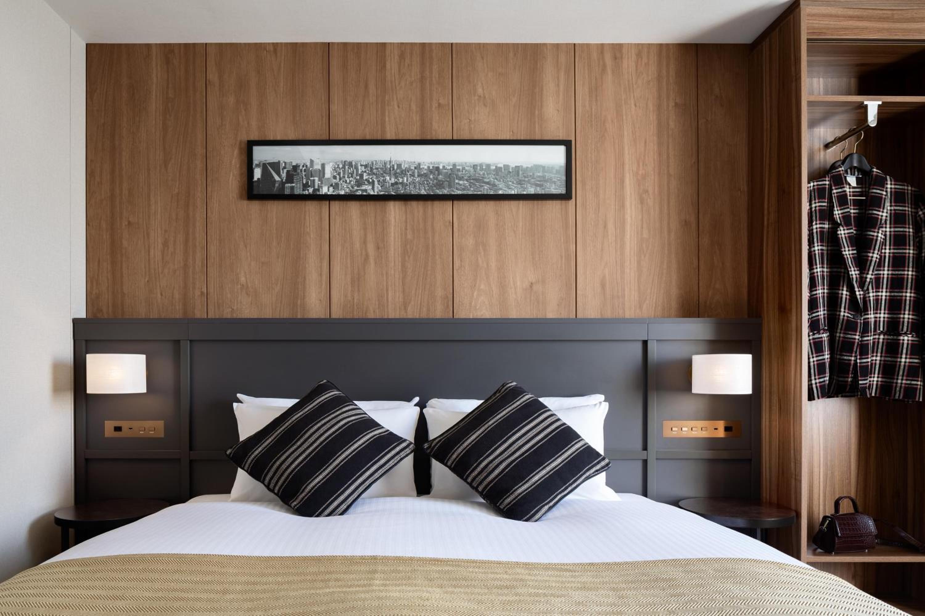 Standard Queen Room photo 3