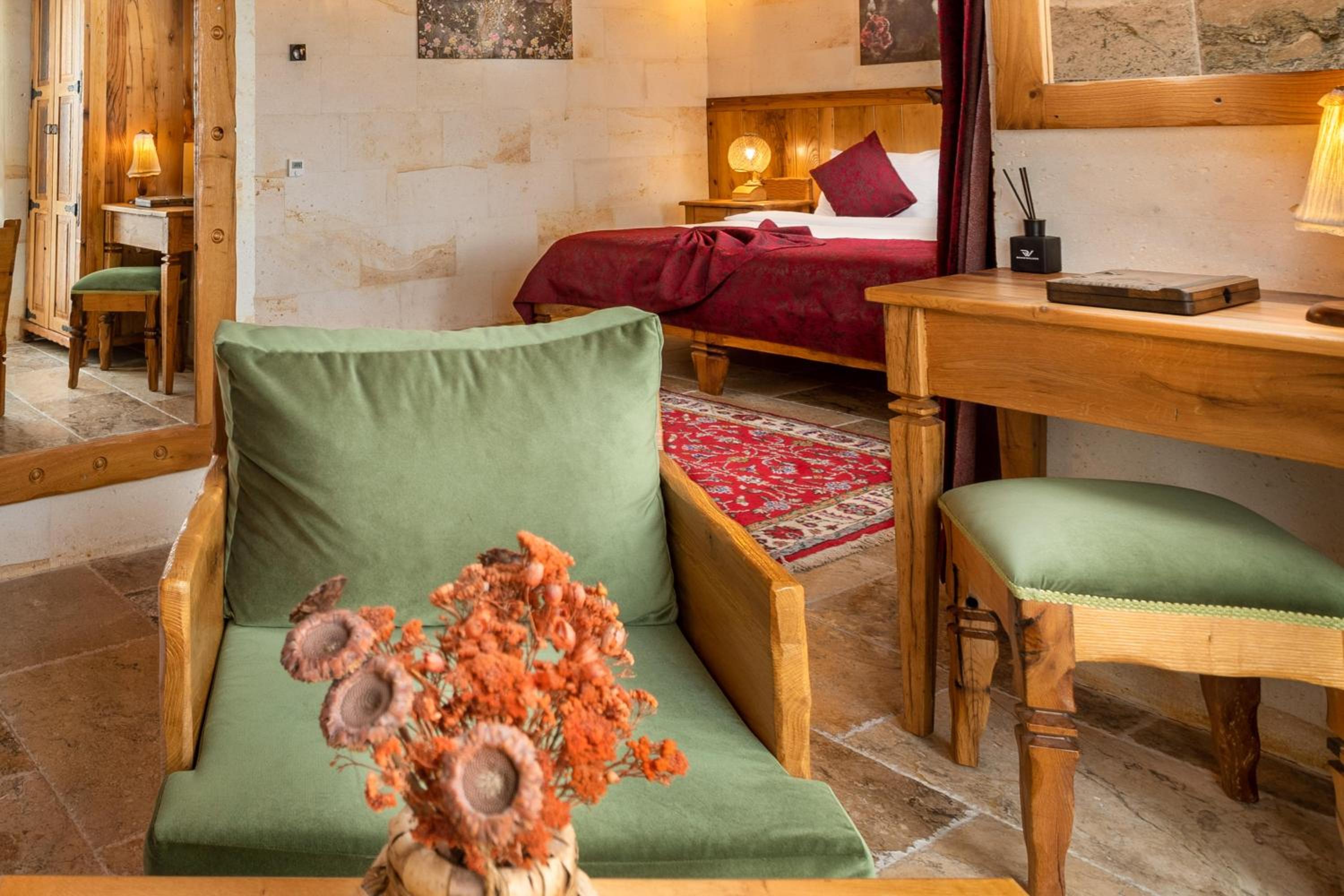 Deluxe Stone Room - Photo 2