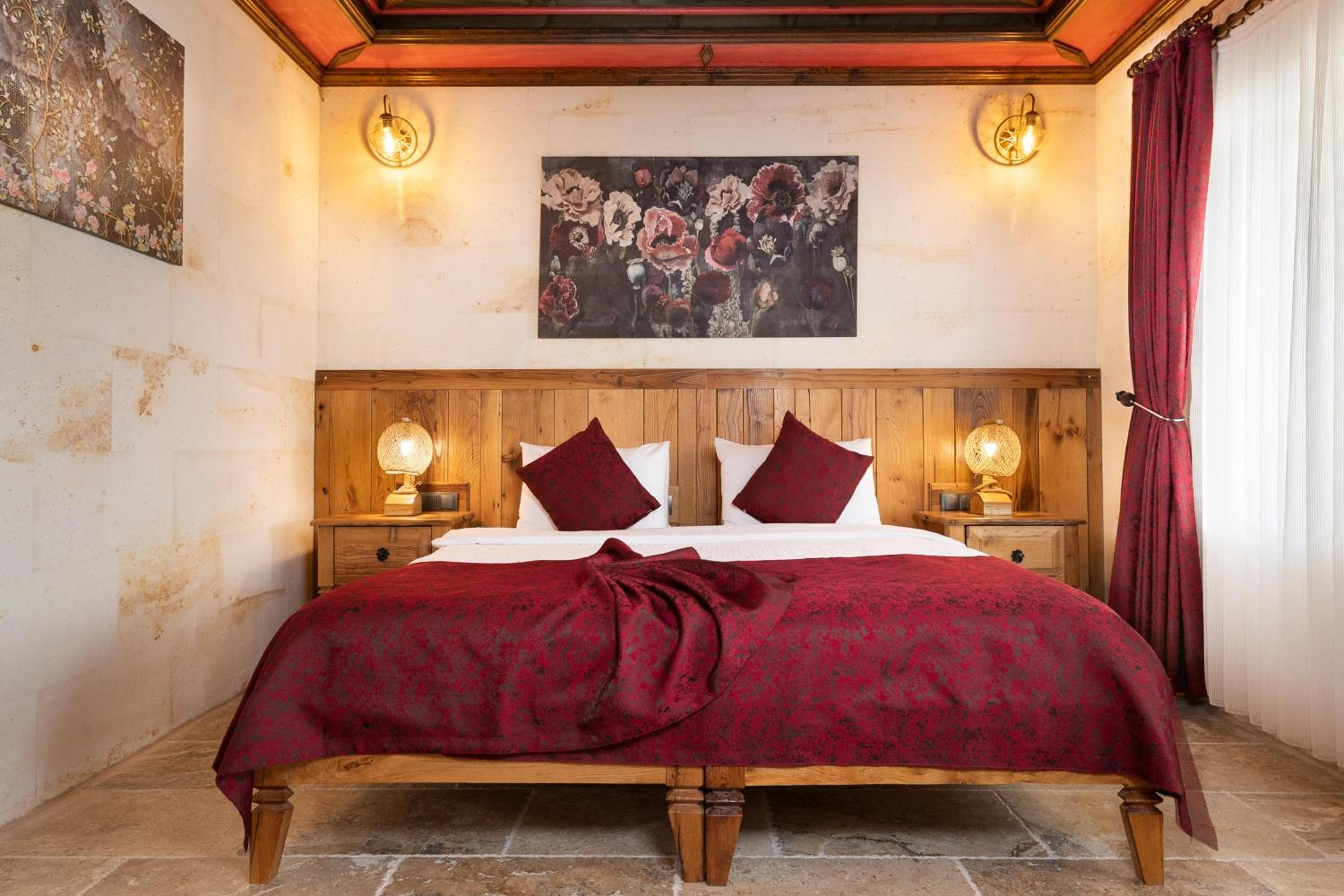 Deluxe Stone Room - Photo 1