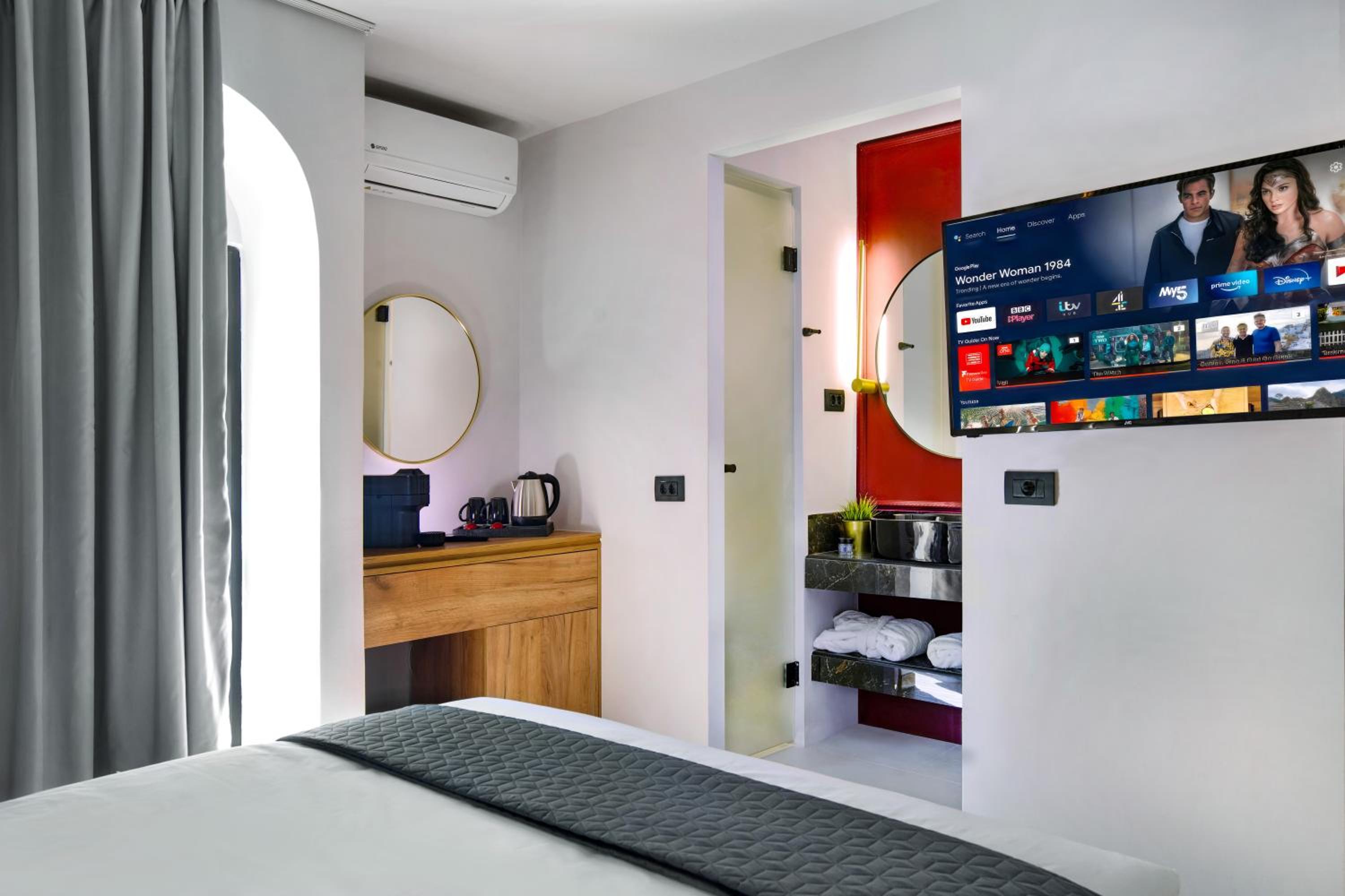 Double Room with Balcony photo 3