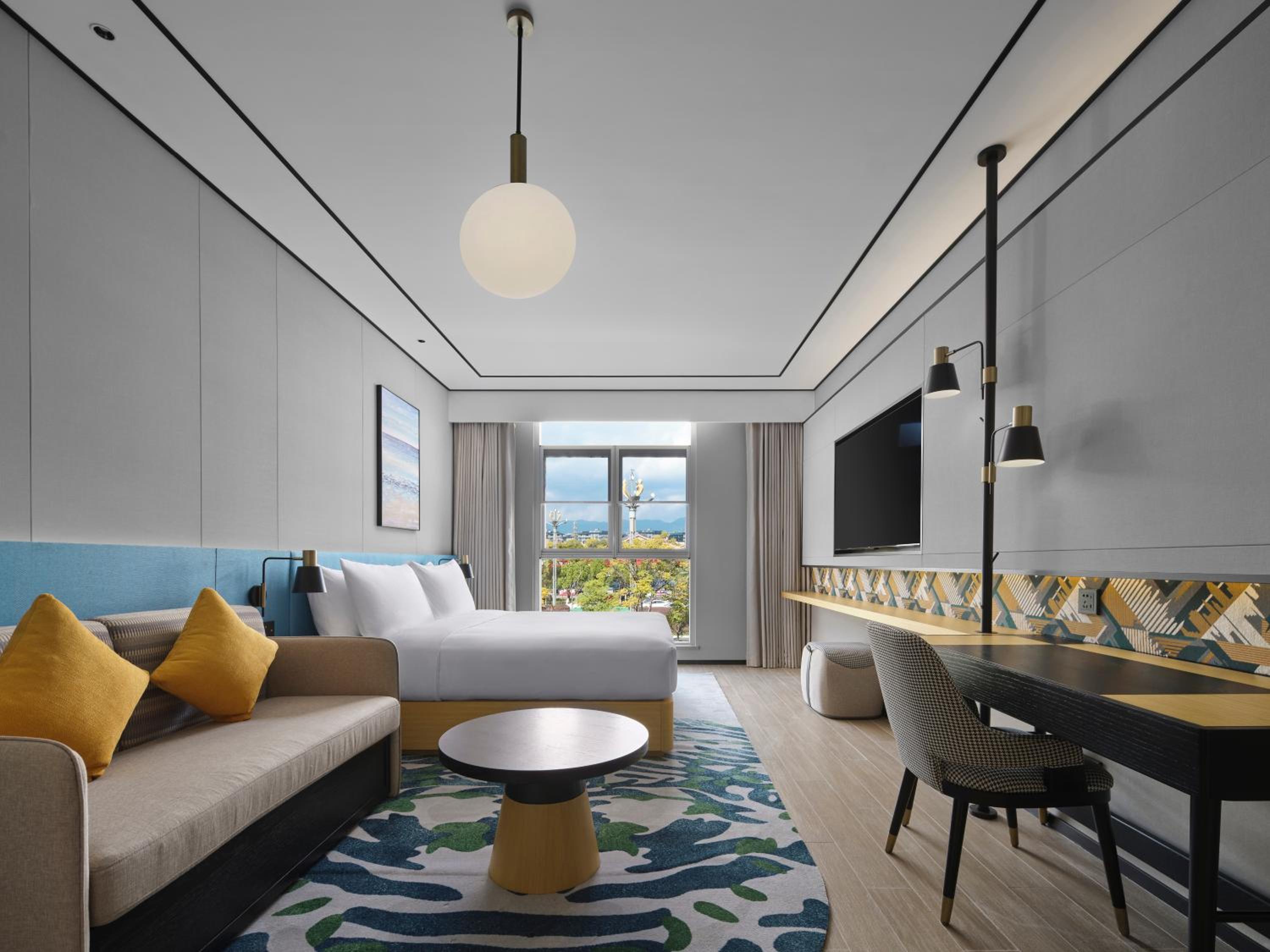 King Room with Mountain View