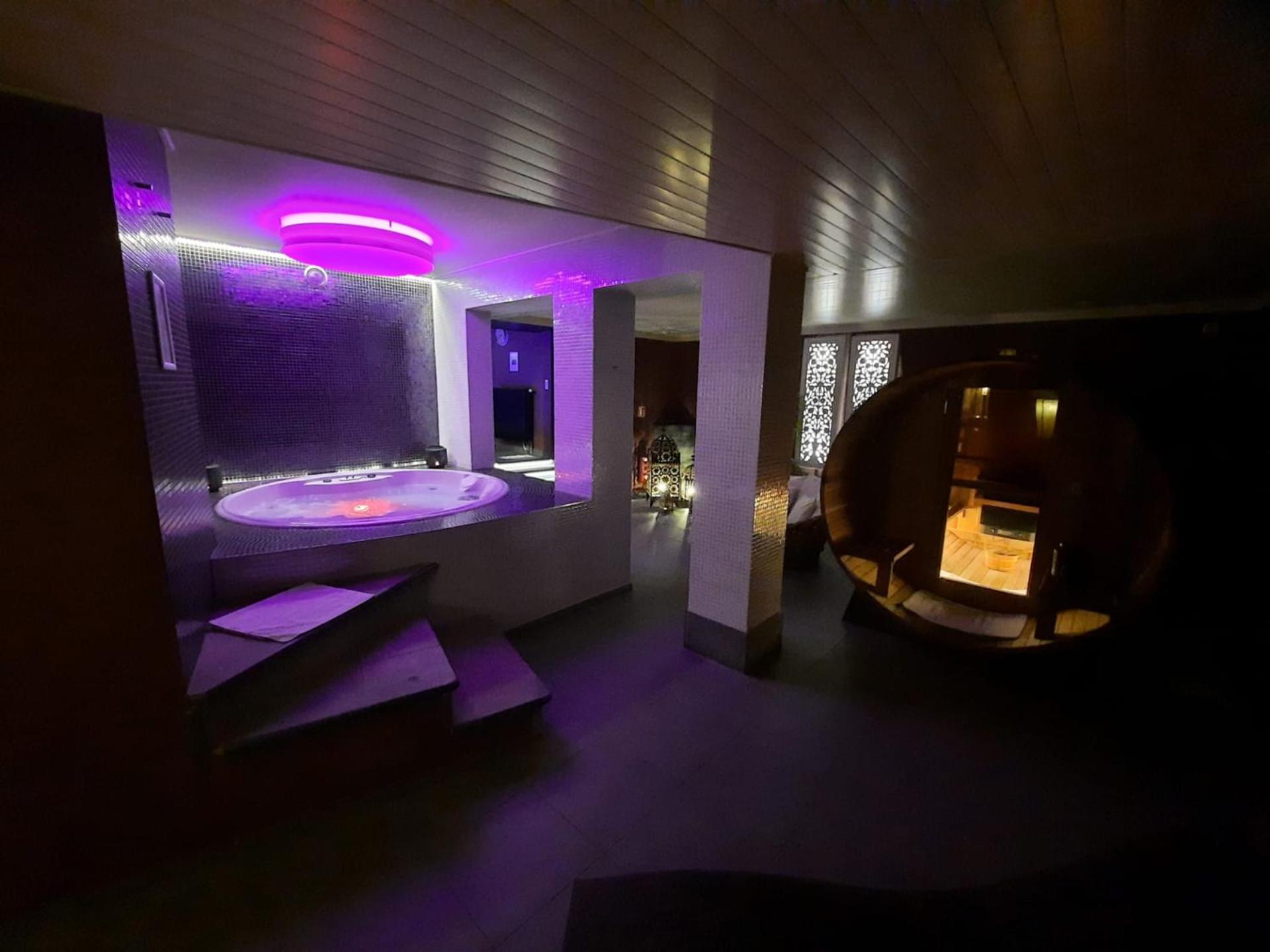 Suite with Private Pool photo 3