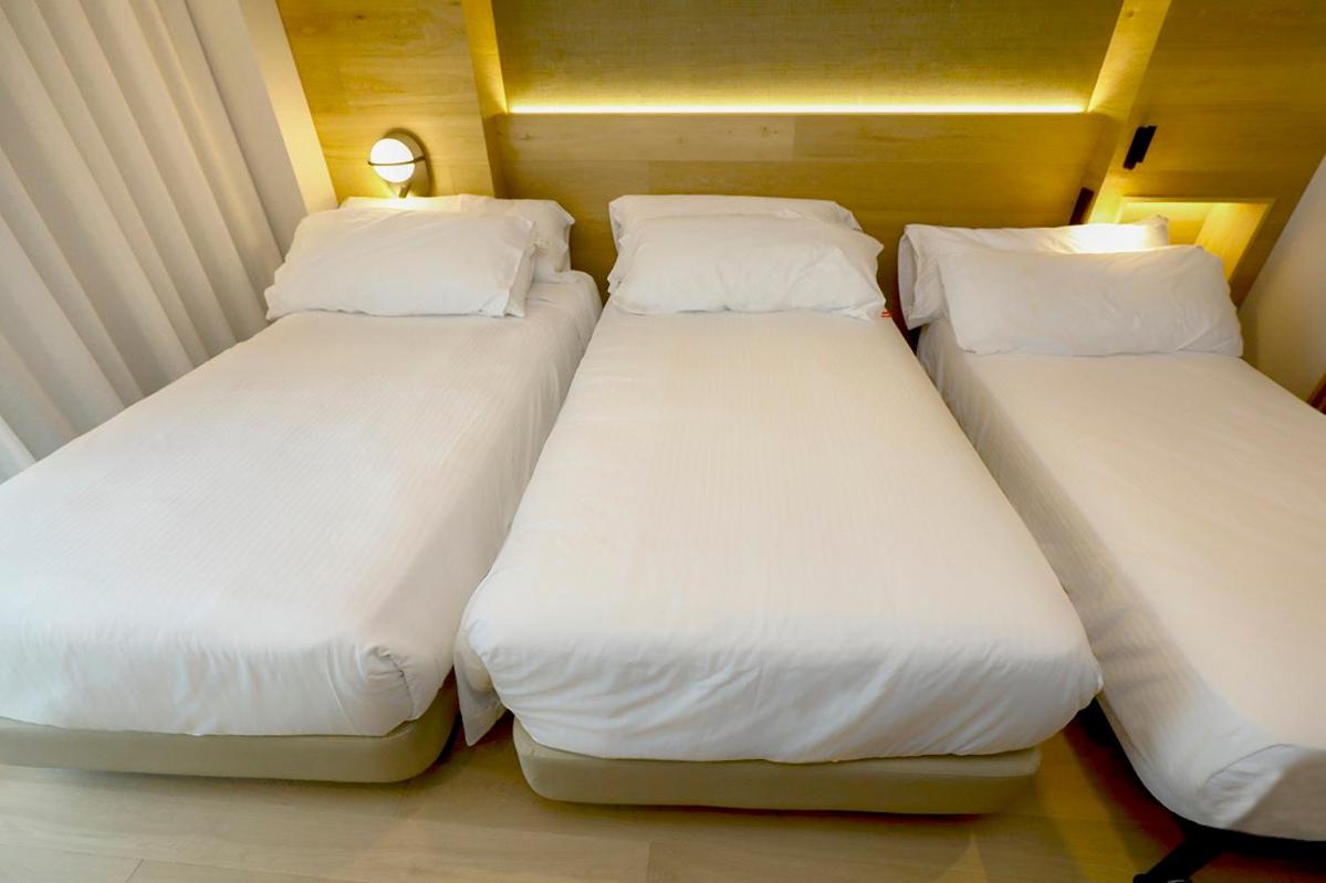 Double Room with Extra Bed photo 3