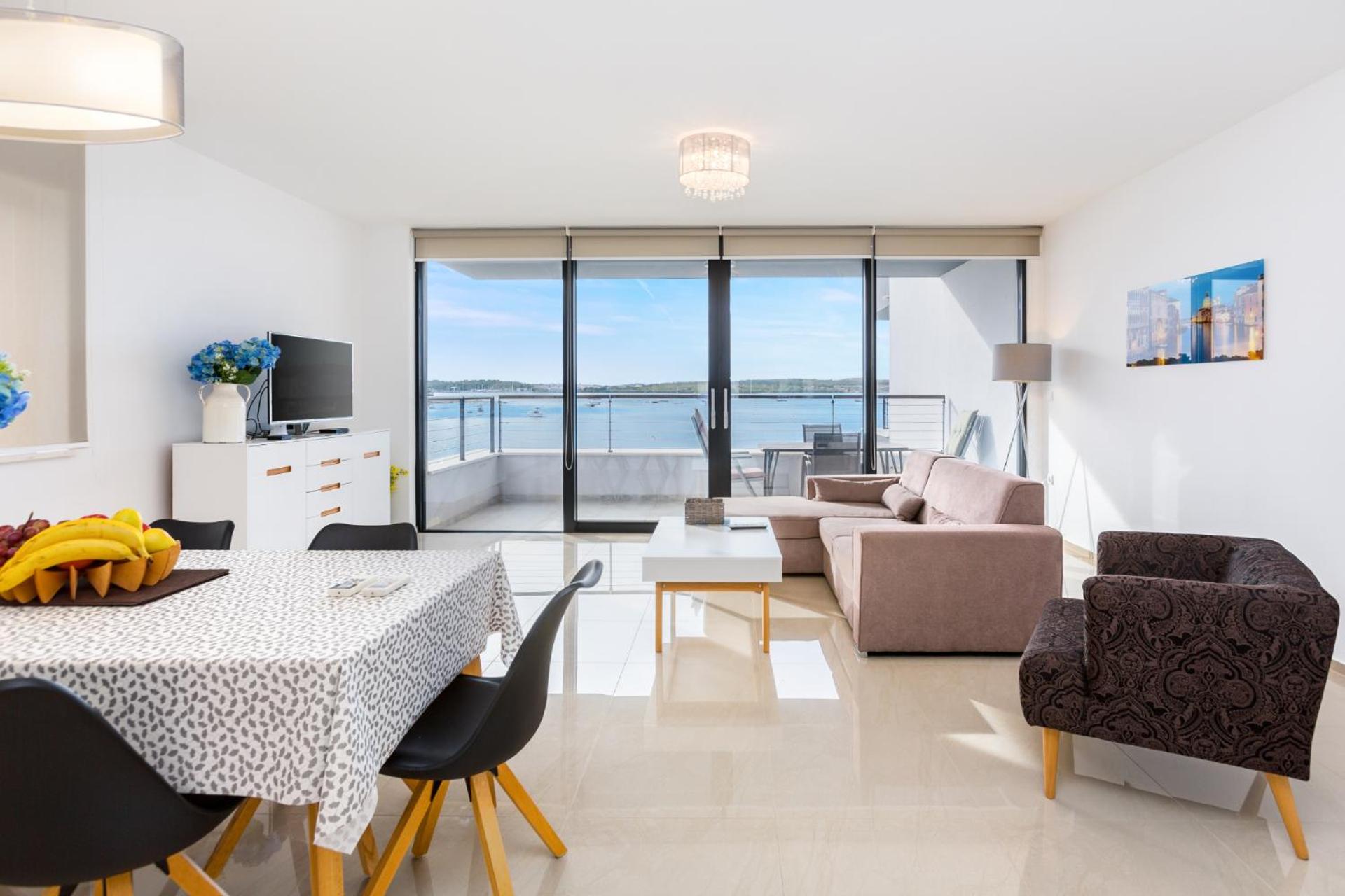 Apartment with Sea View