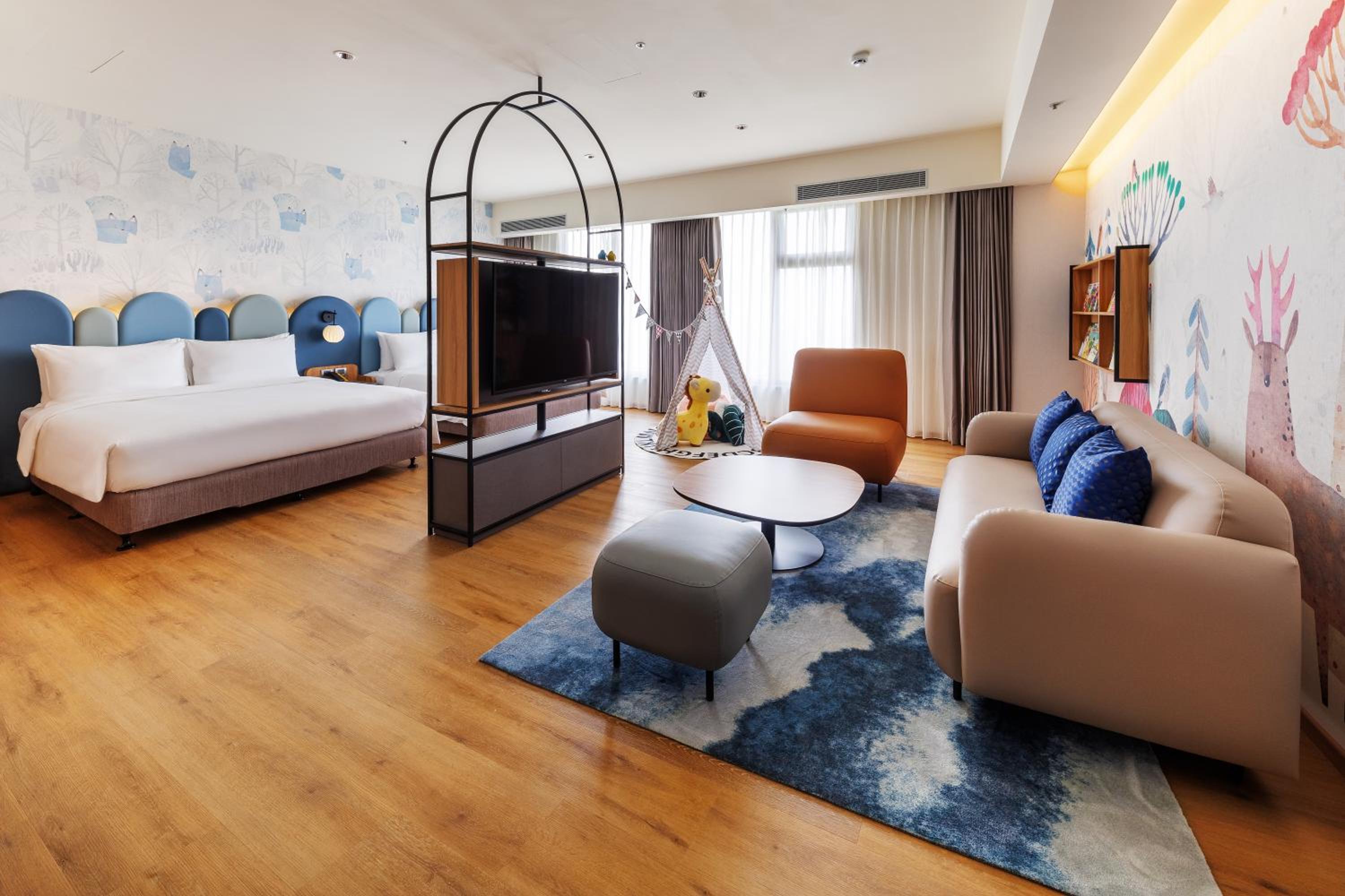 King Suite with Two King Beds - Kids Theme - Photo 3