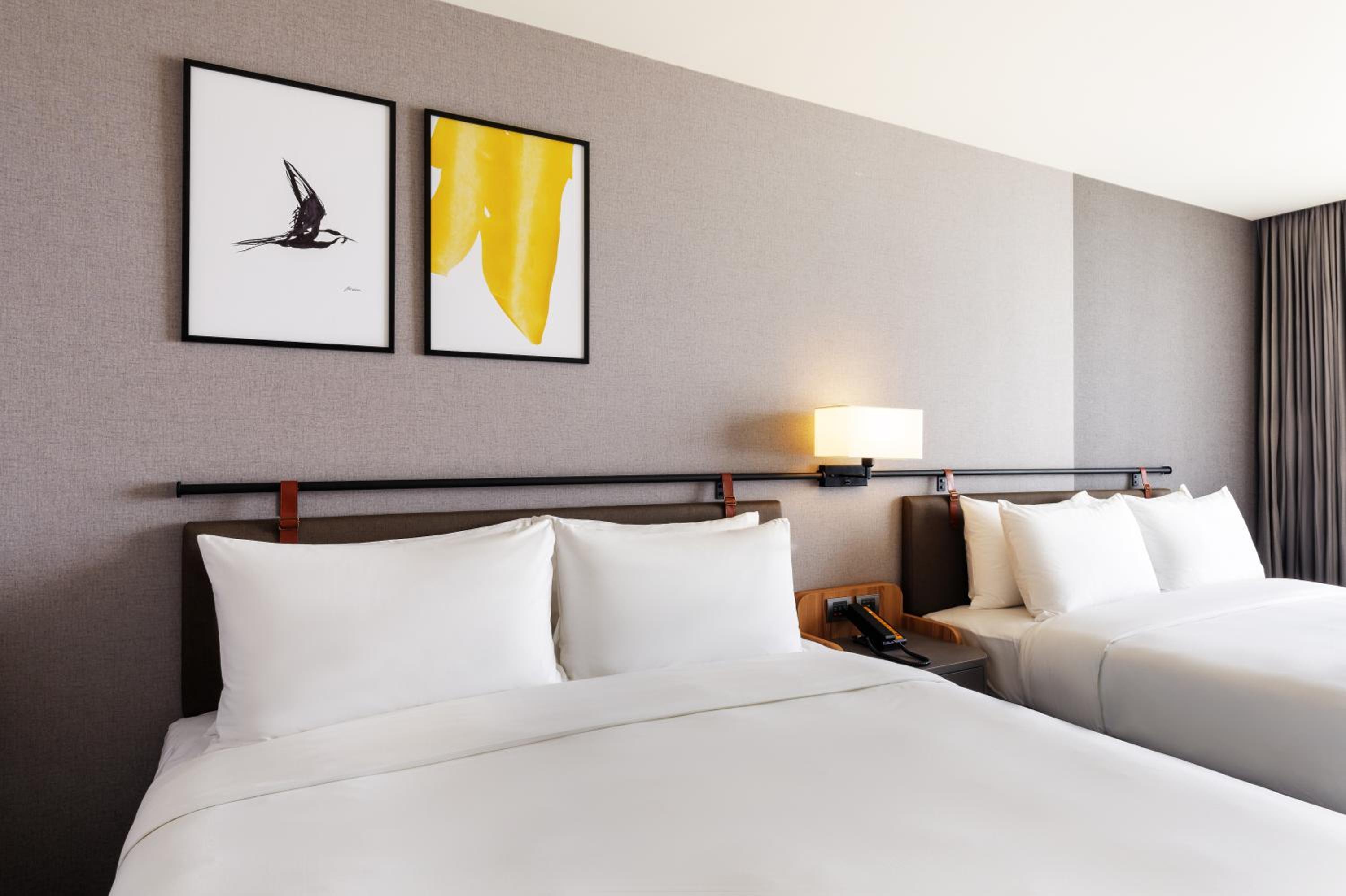 Standard King Room - Photo 4