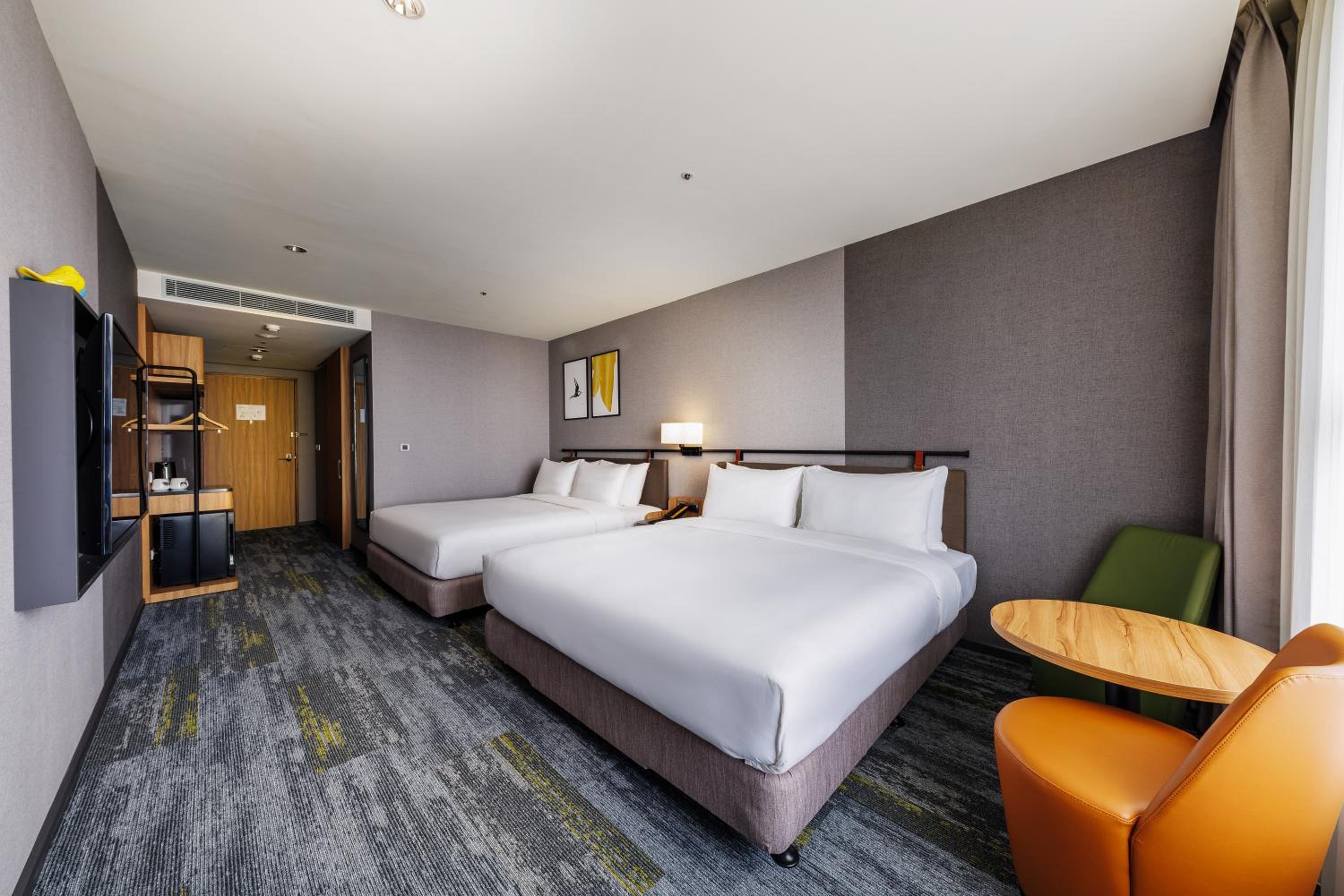 Standard King Room - Photo 3