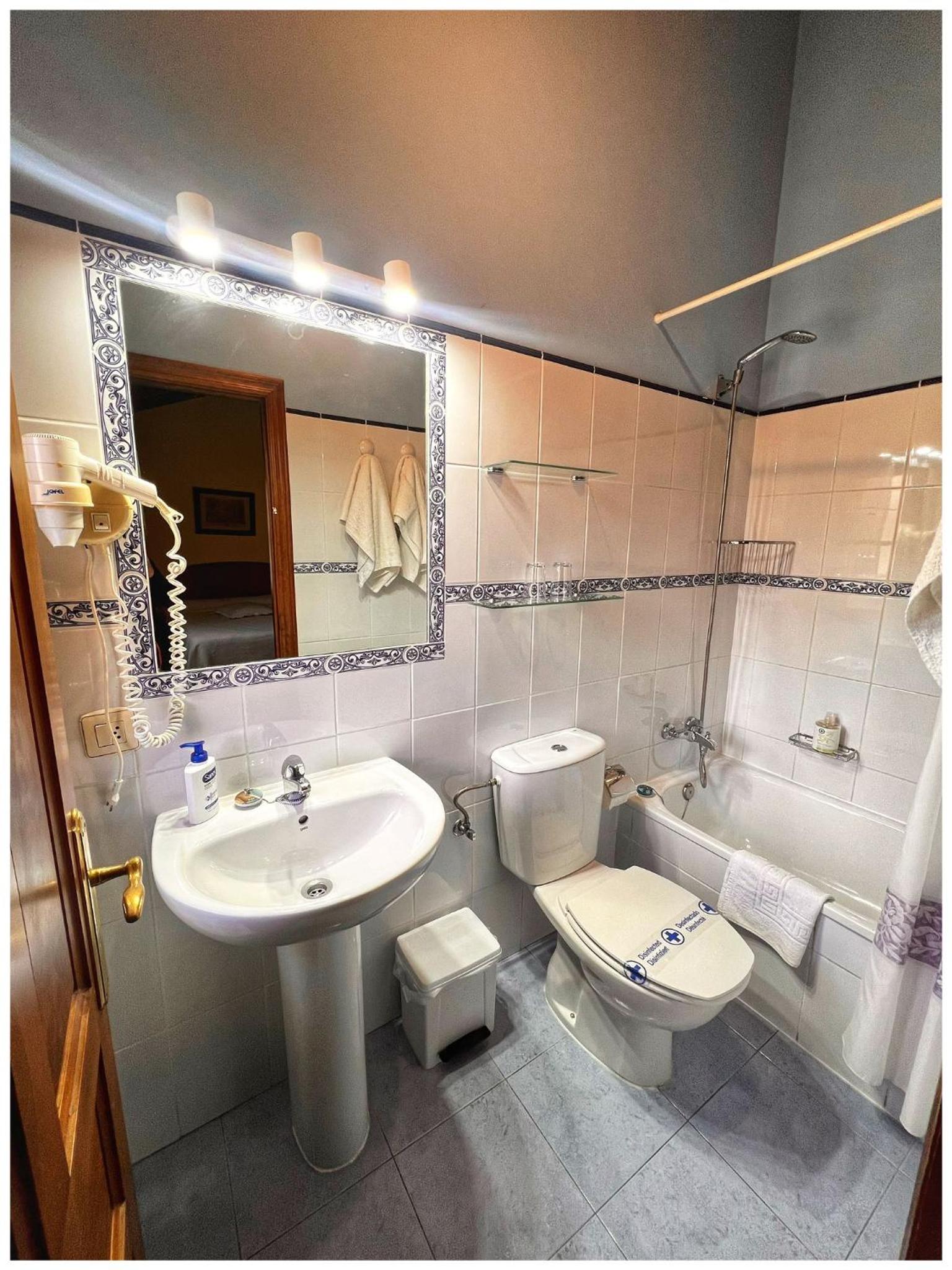 Double Room with Private Bathroom