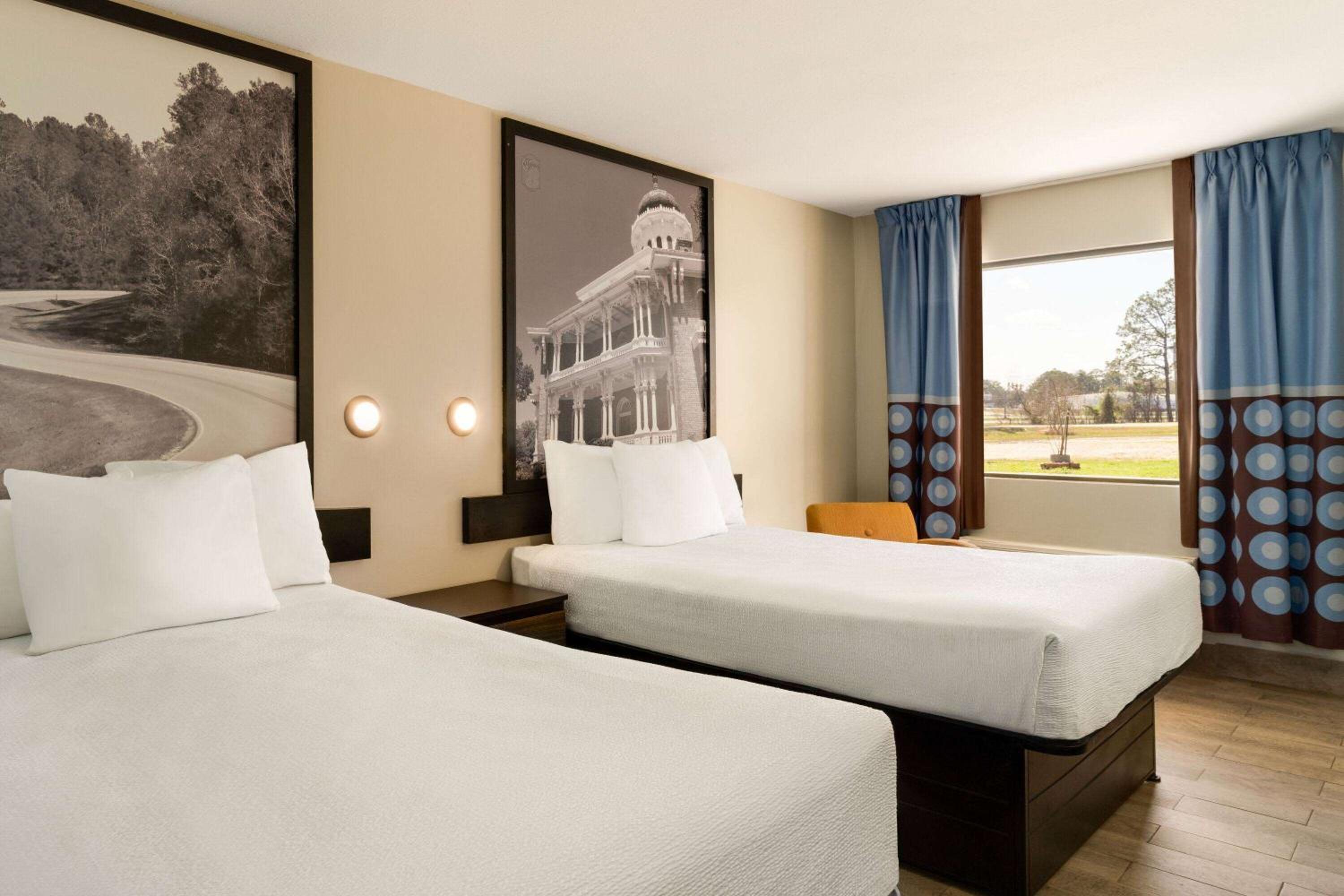 Standard Room with Two Double Beds - Non-Smoking - Photo 1