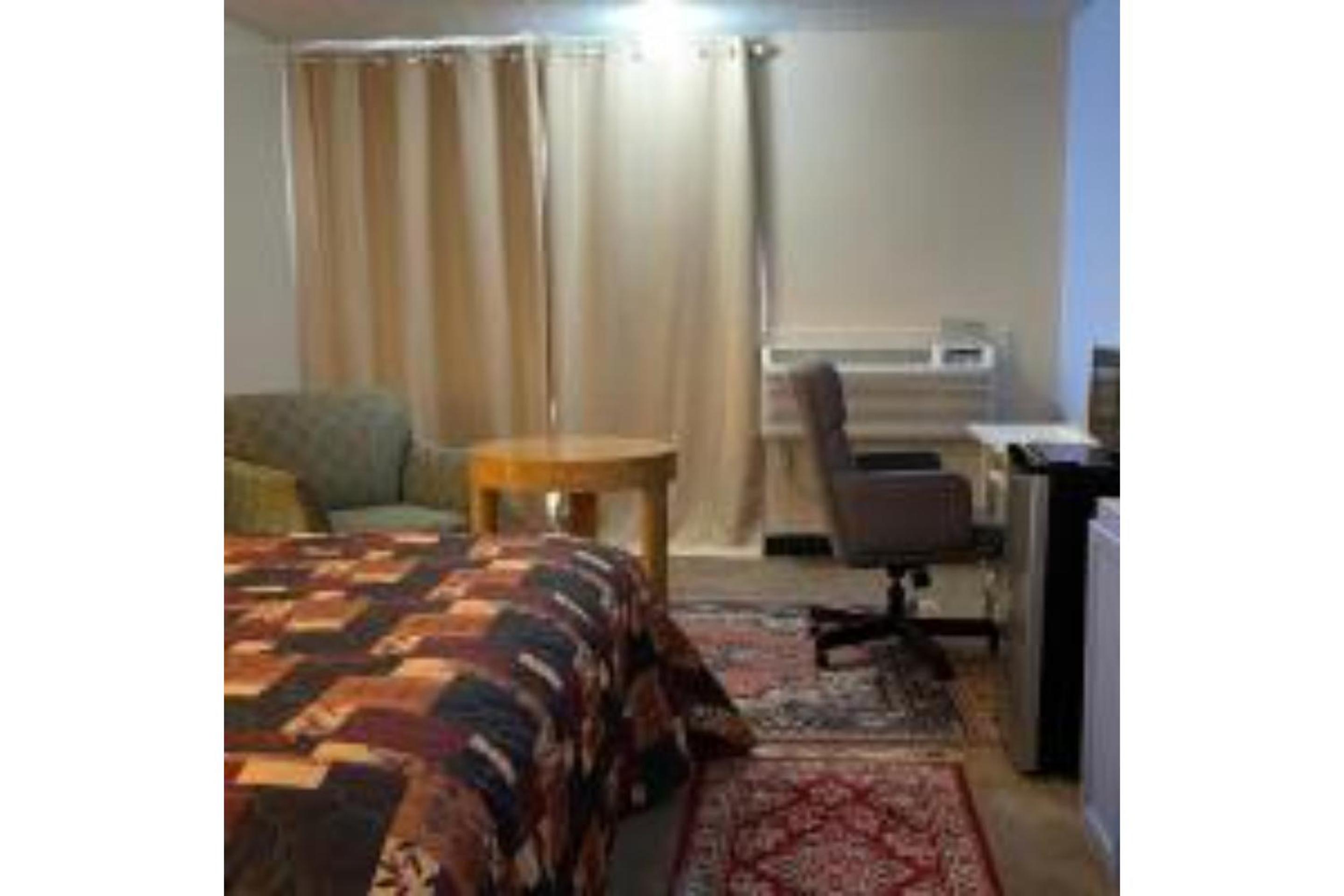 Deluxe King Room - Photo 6