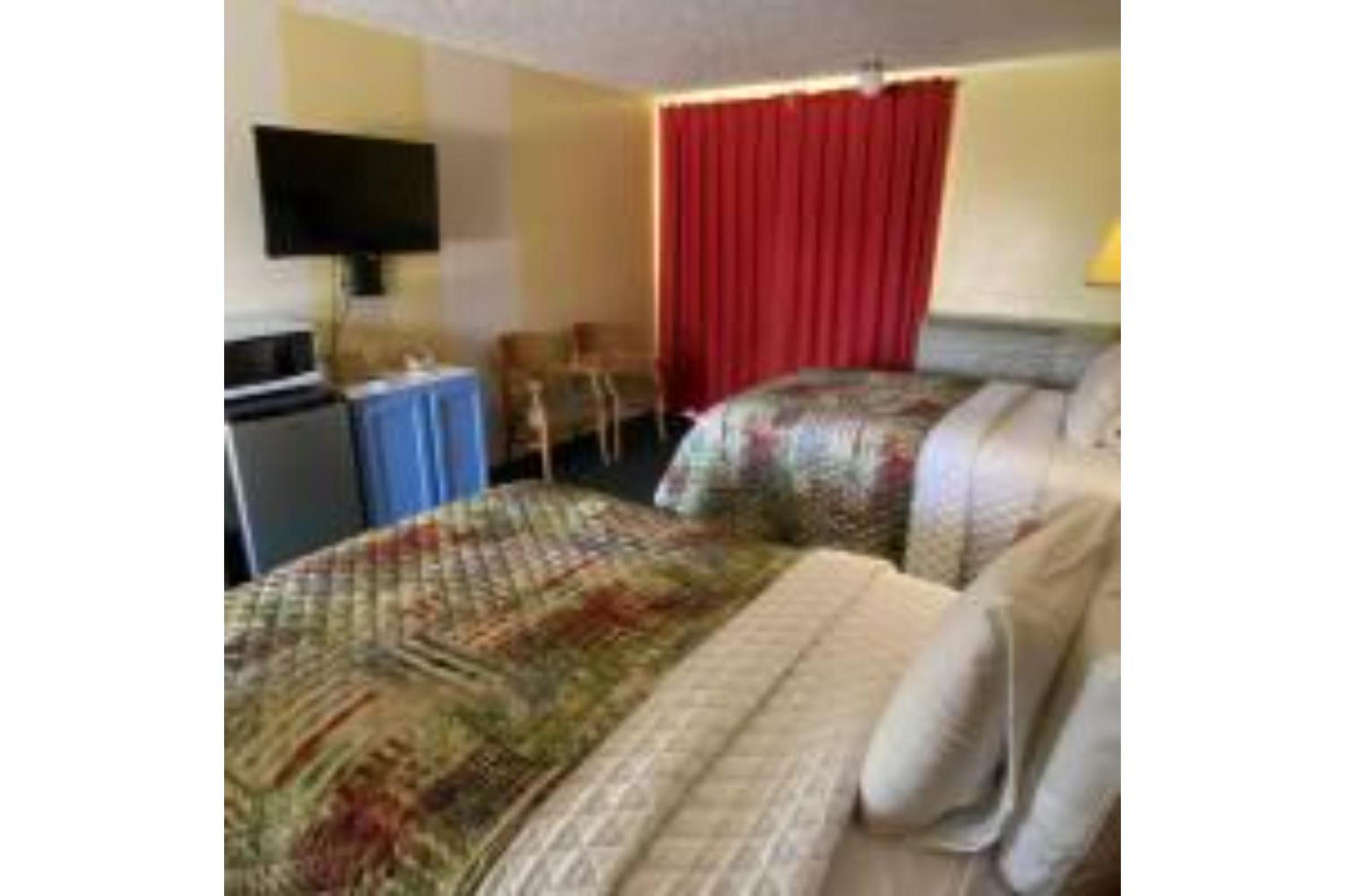 Standard Double Room - Photo 8