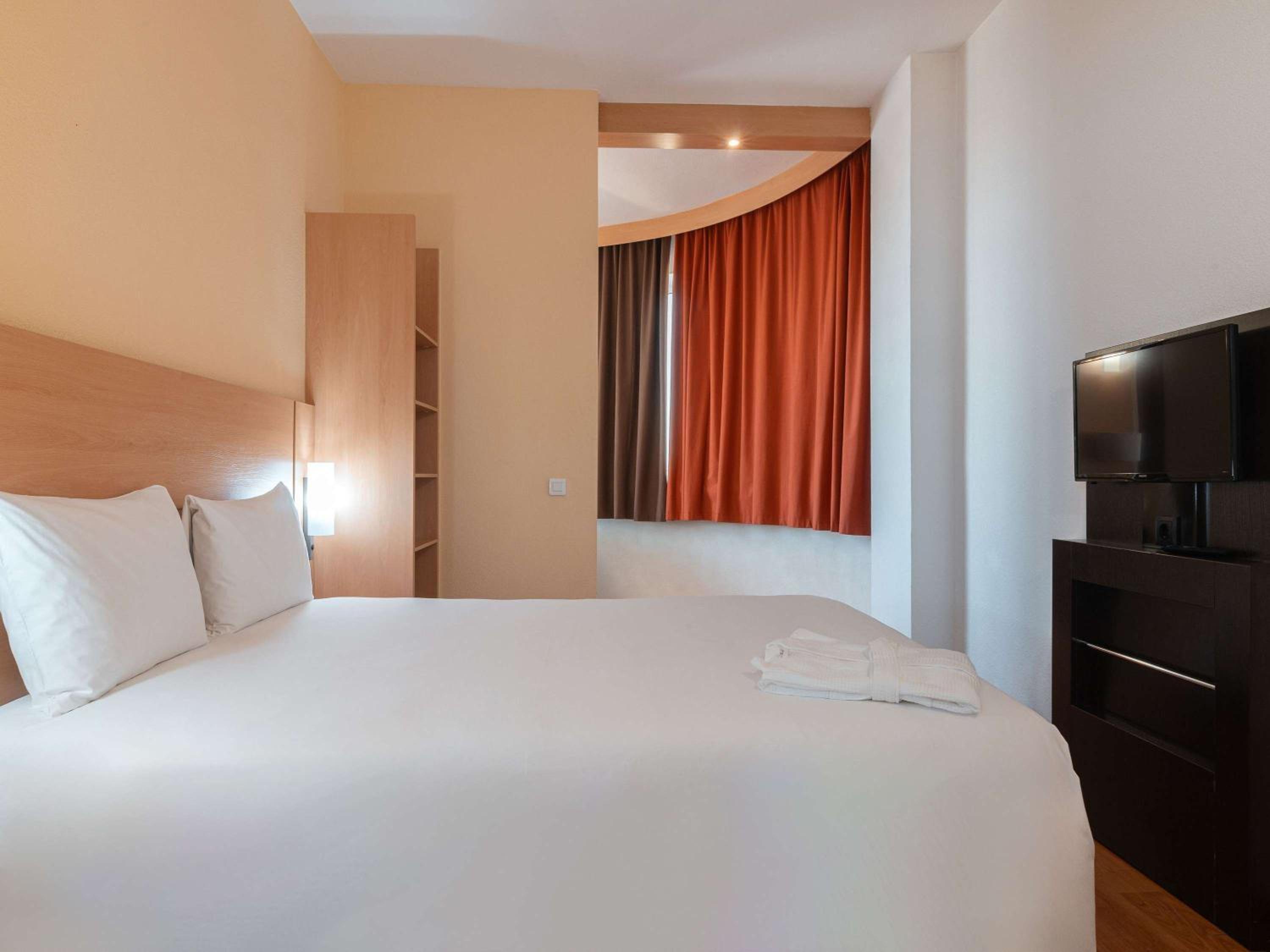 Suite with City View