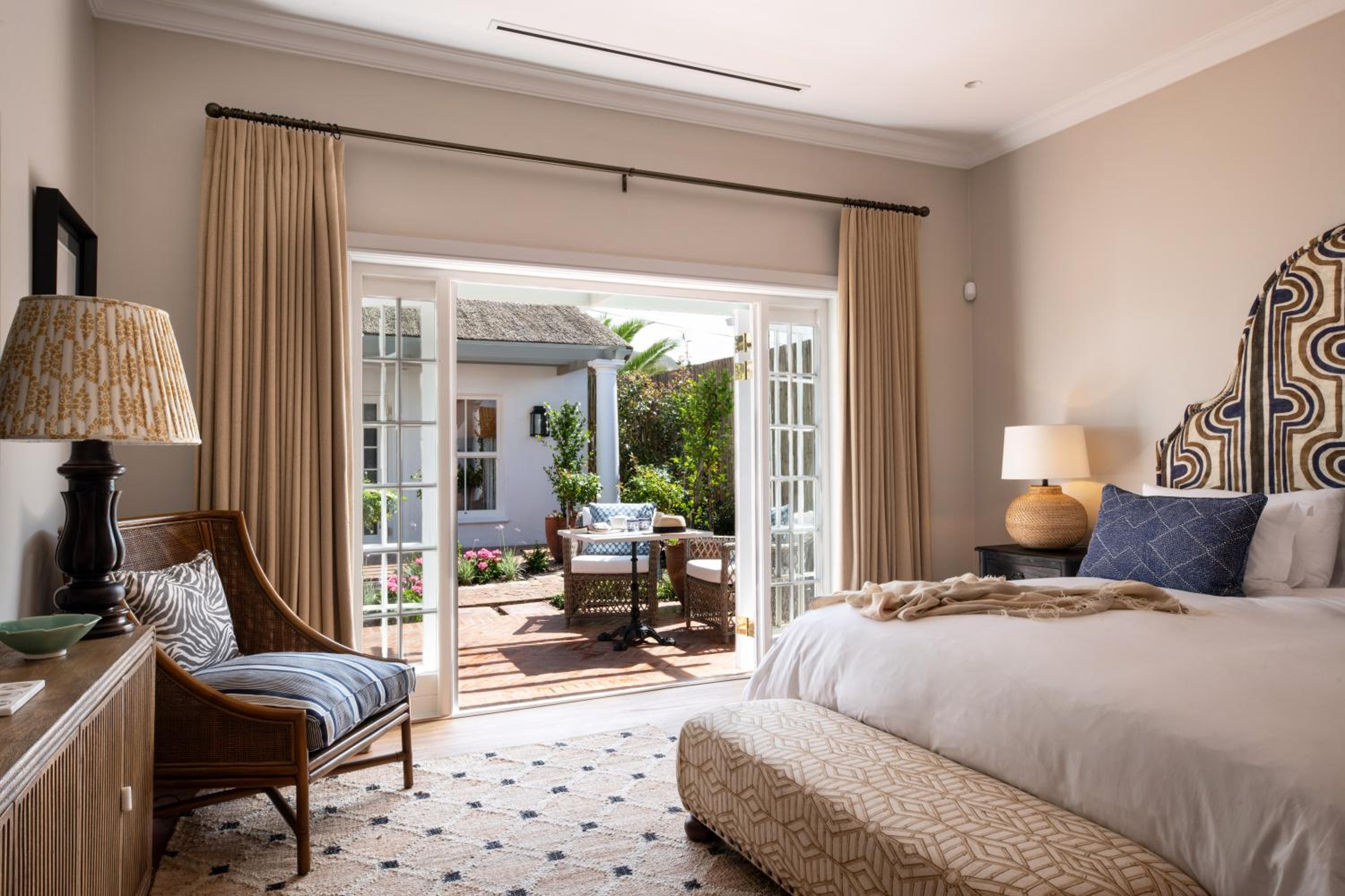 Deluxe Suite - Photo 1