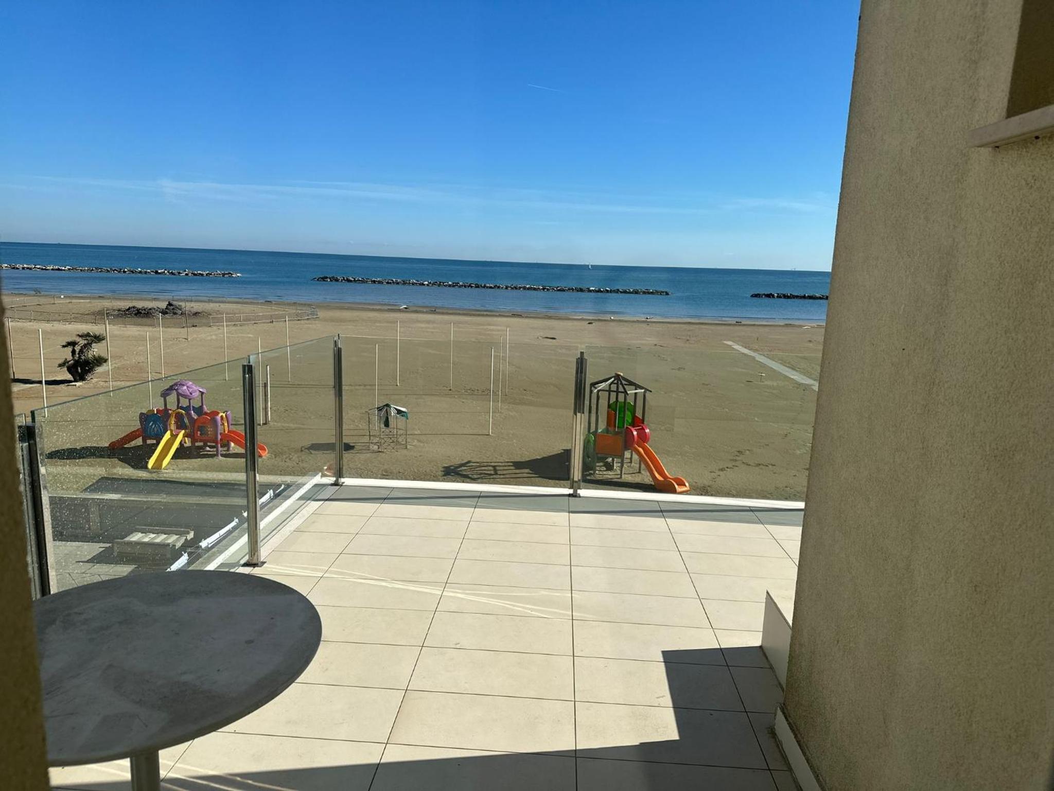 Quadruple Room with Sea View - Photo 2
