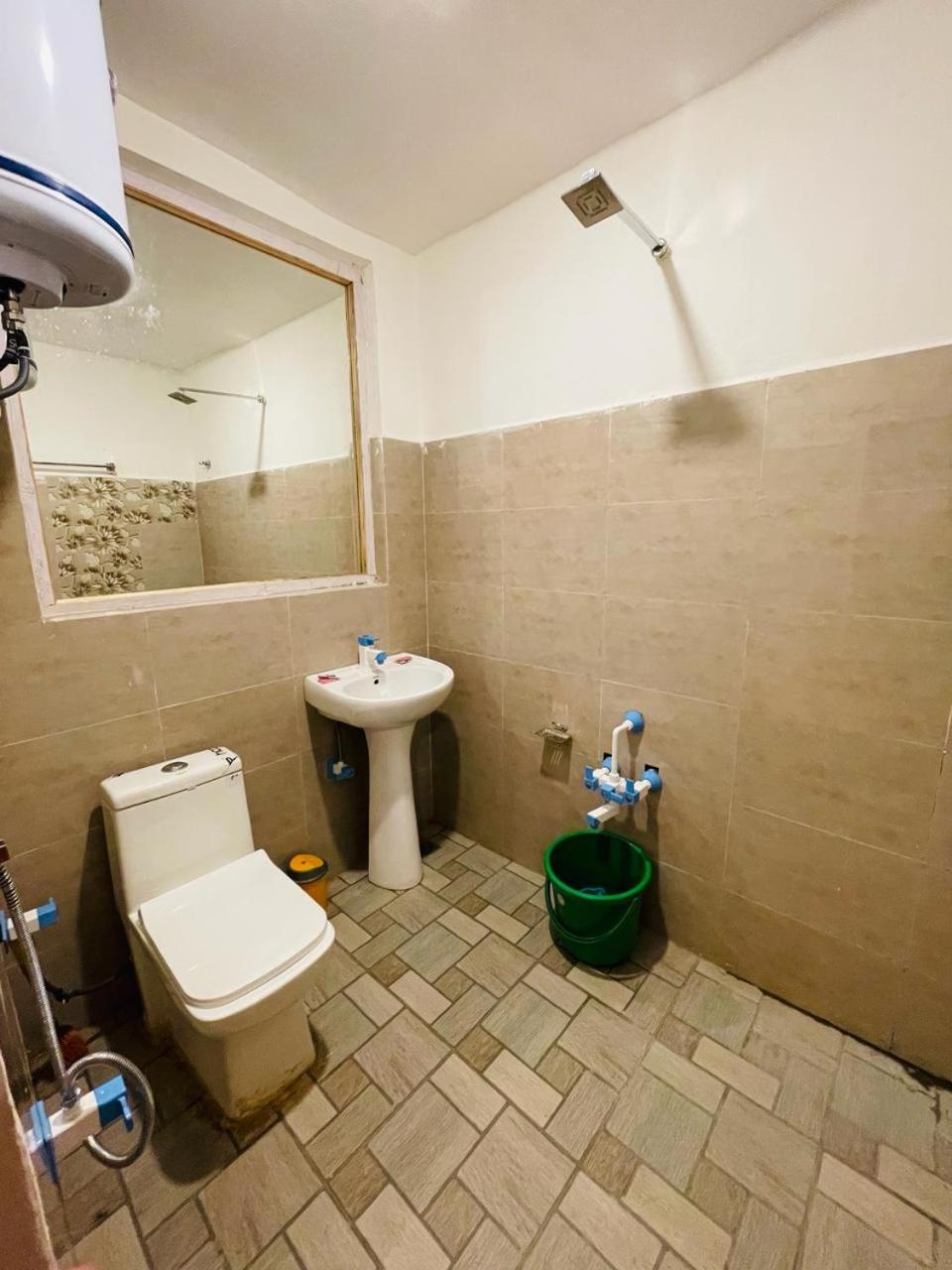 Family Room With Private Bathroom photo 3