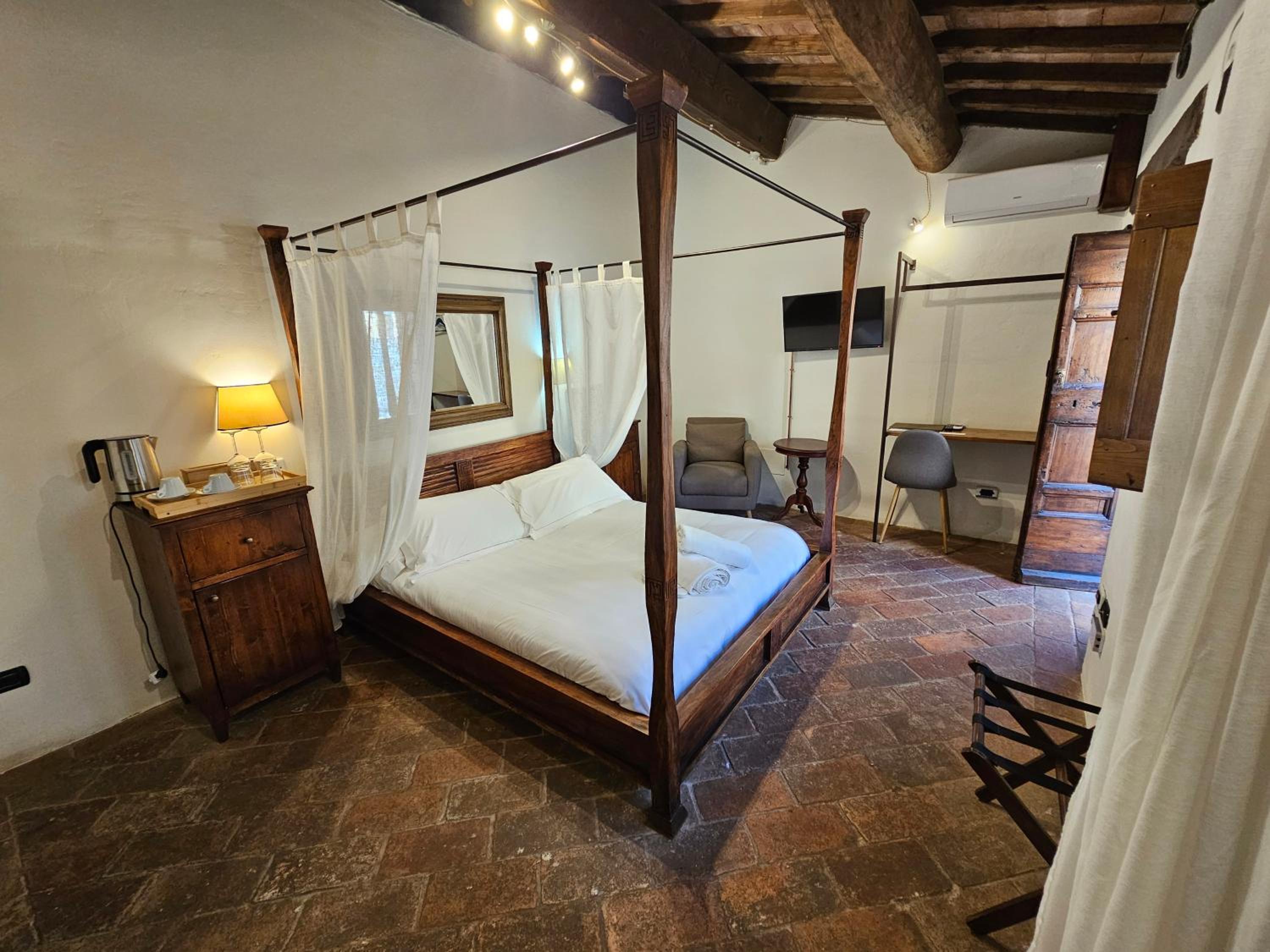 Superior Double Room - Photo 14