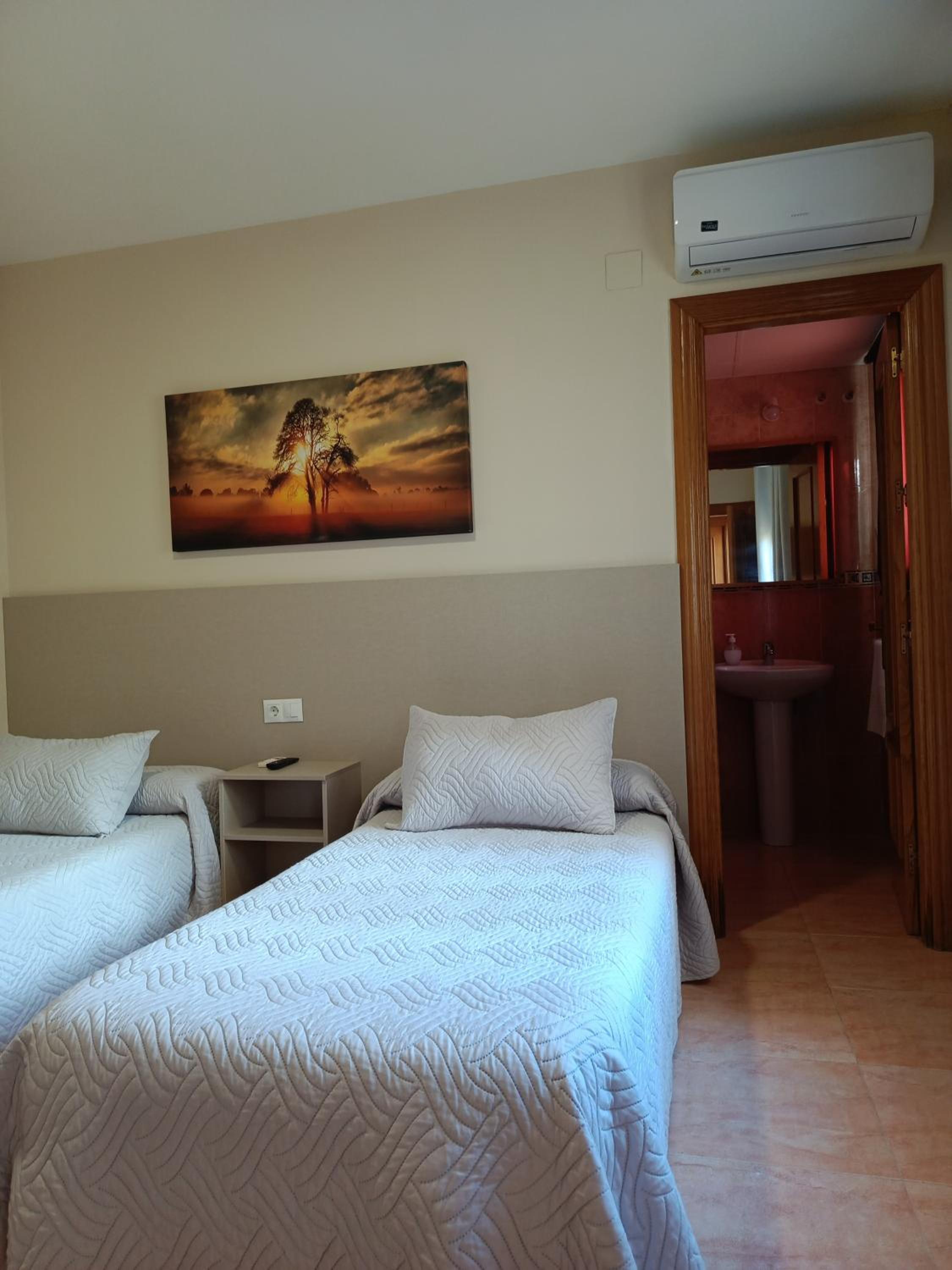 Habitación Doble con Baño Privado