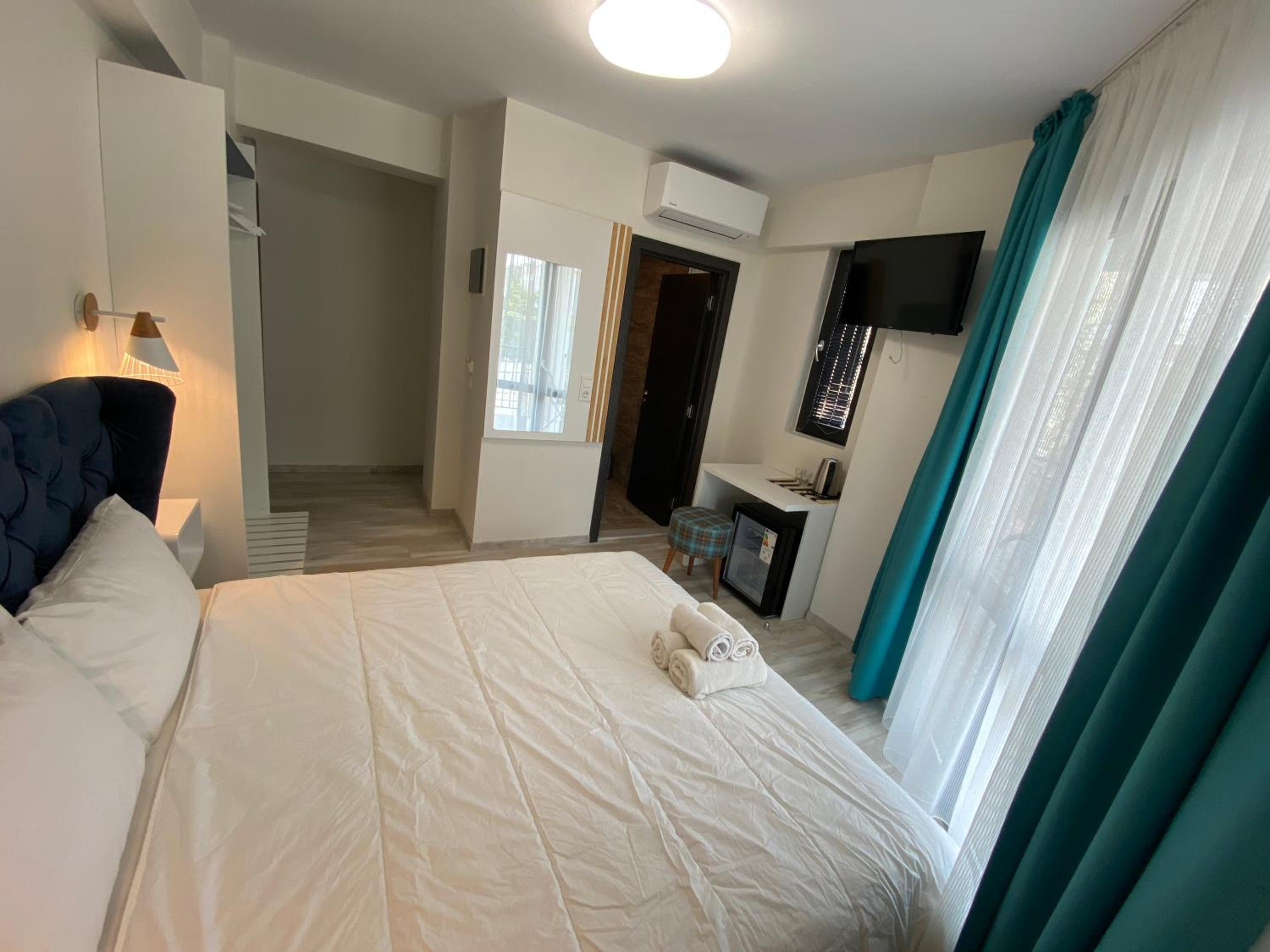 Deluxe Queen Room photo 2