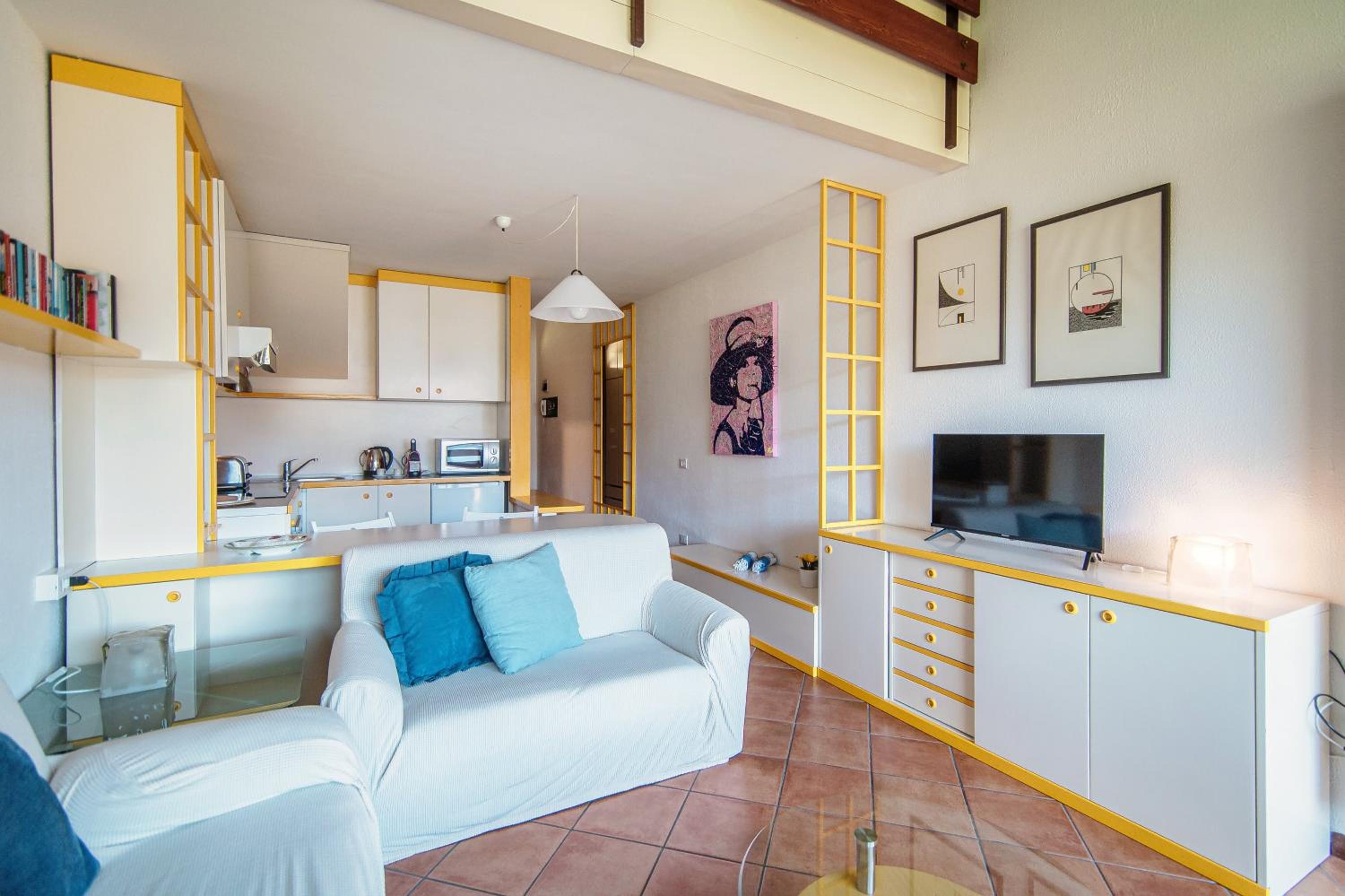 One-Bedroom Apartment