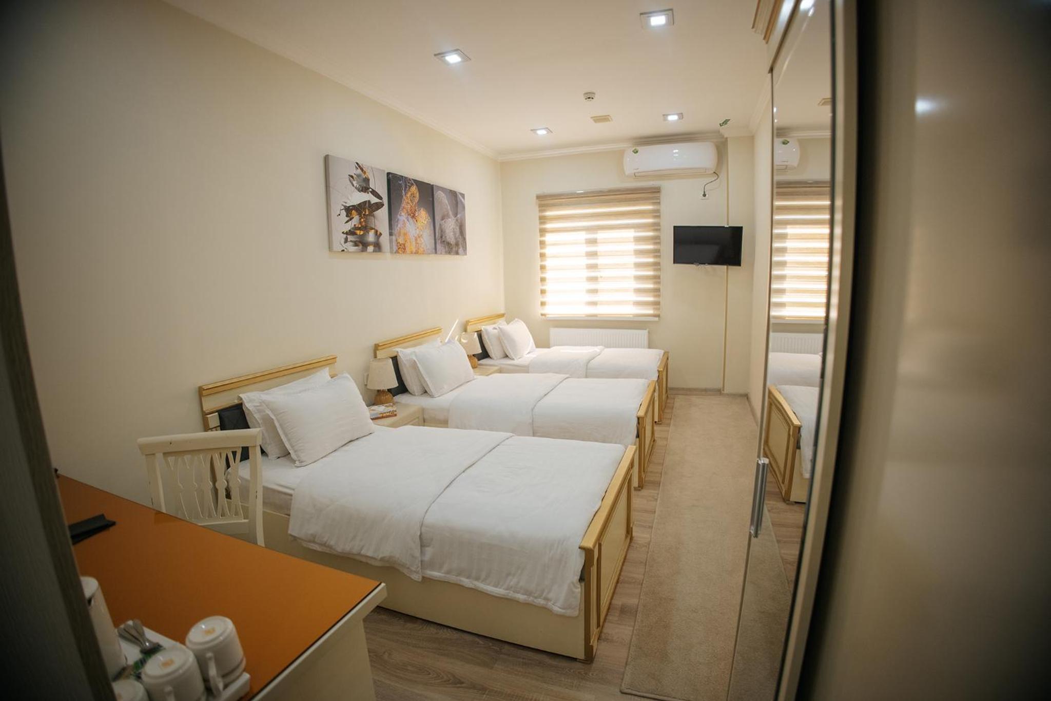 Comfort Triple Room