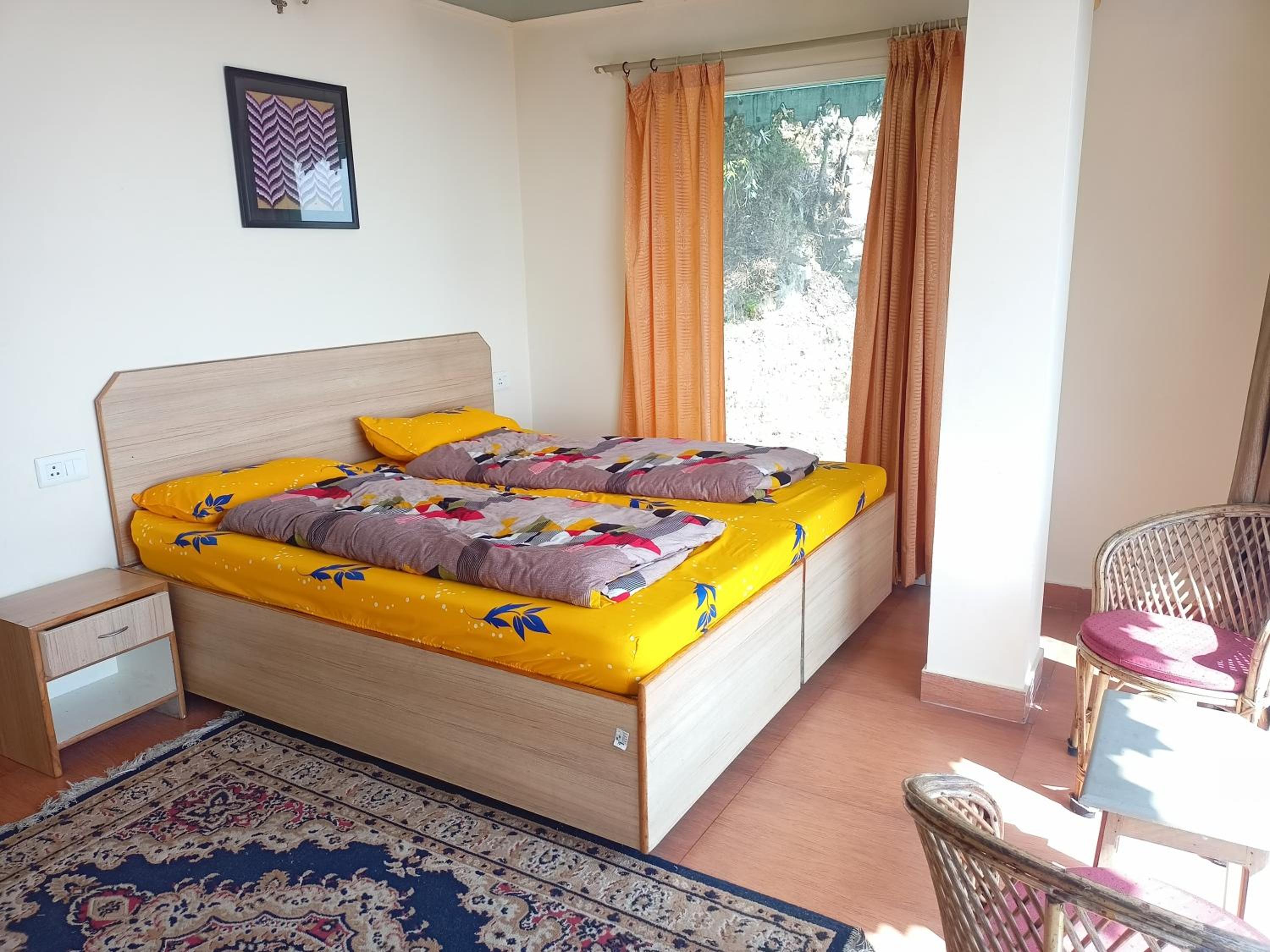 Apartment with Mountain View - Photo 6