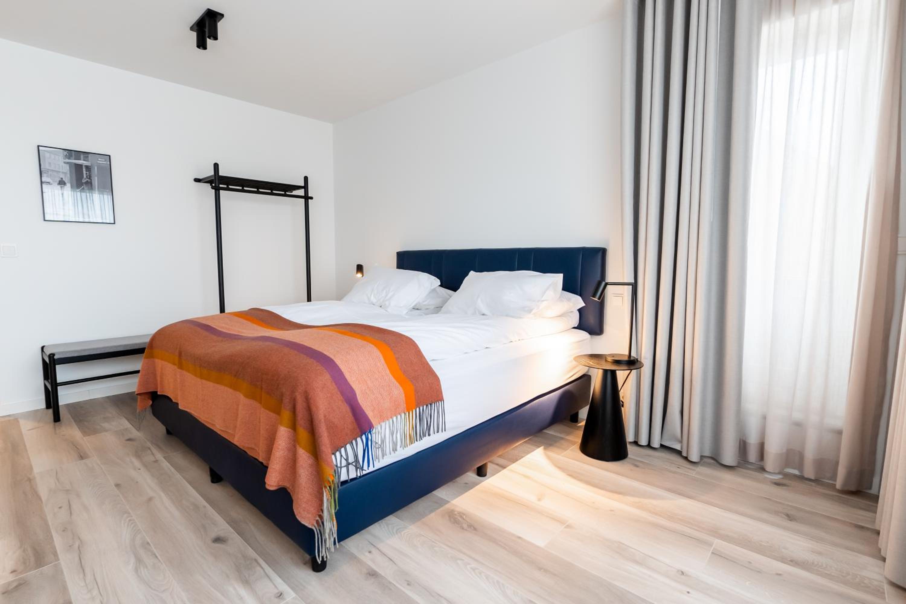 Deluxe Three Bedroom Apartment