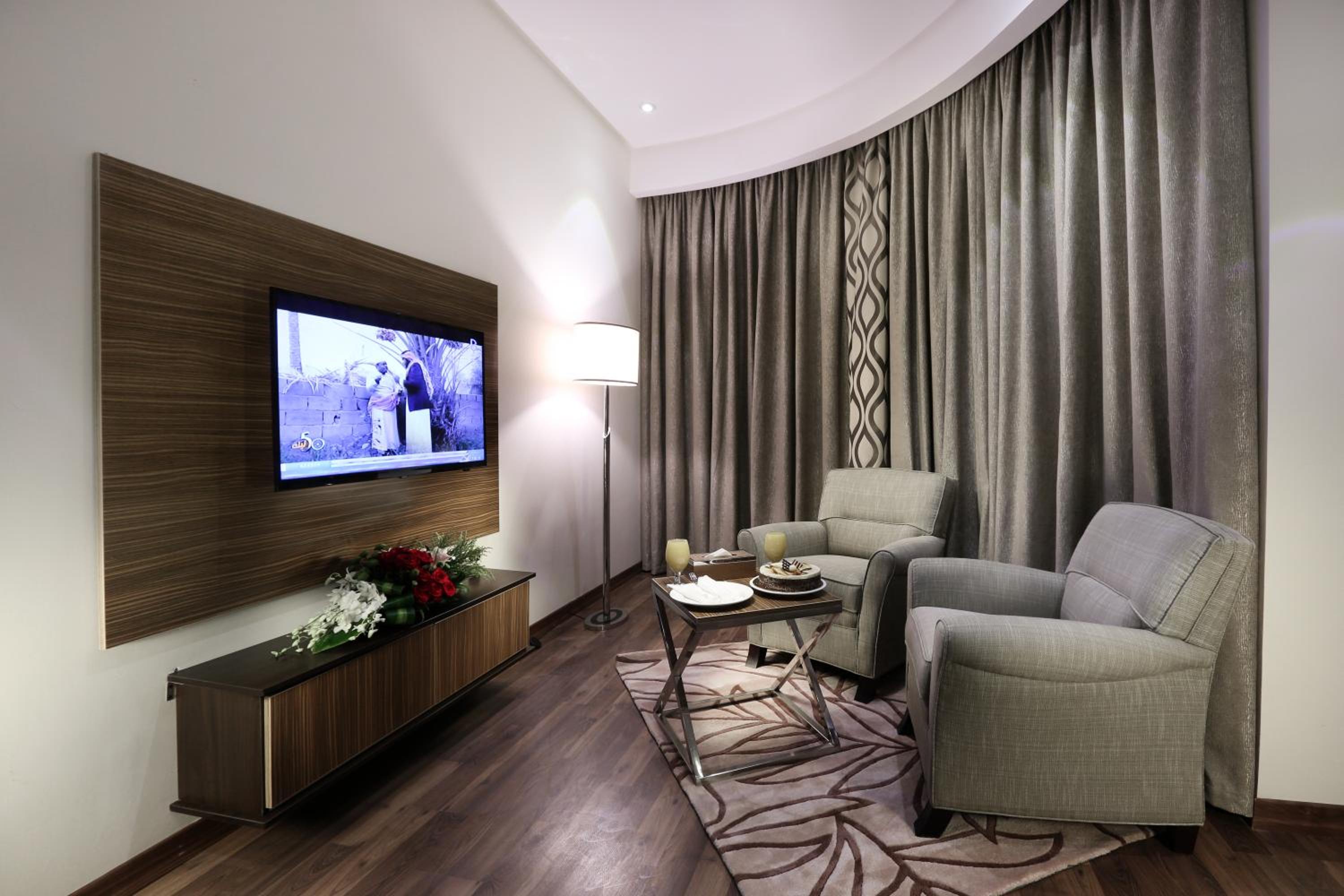 Deluxe Two-Bedroom Apartment