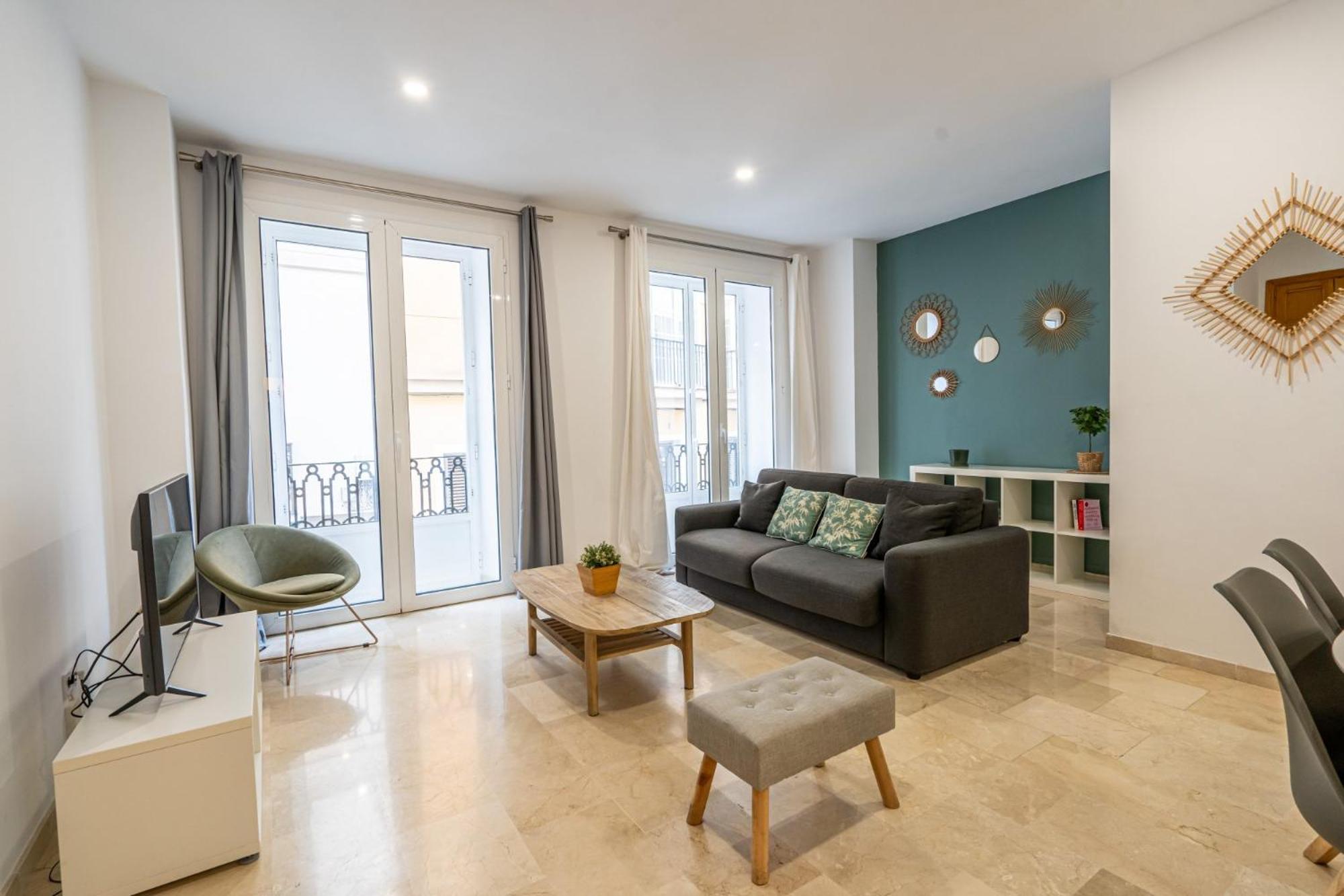 Apartamento con Balcón