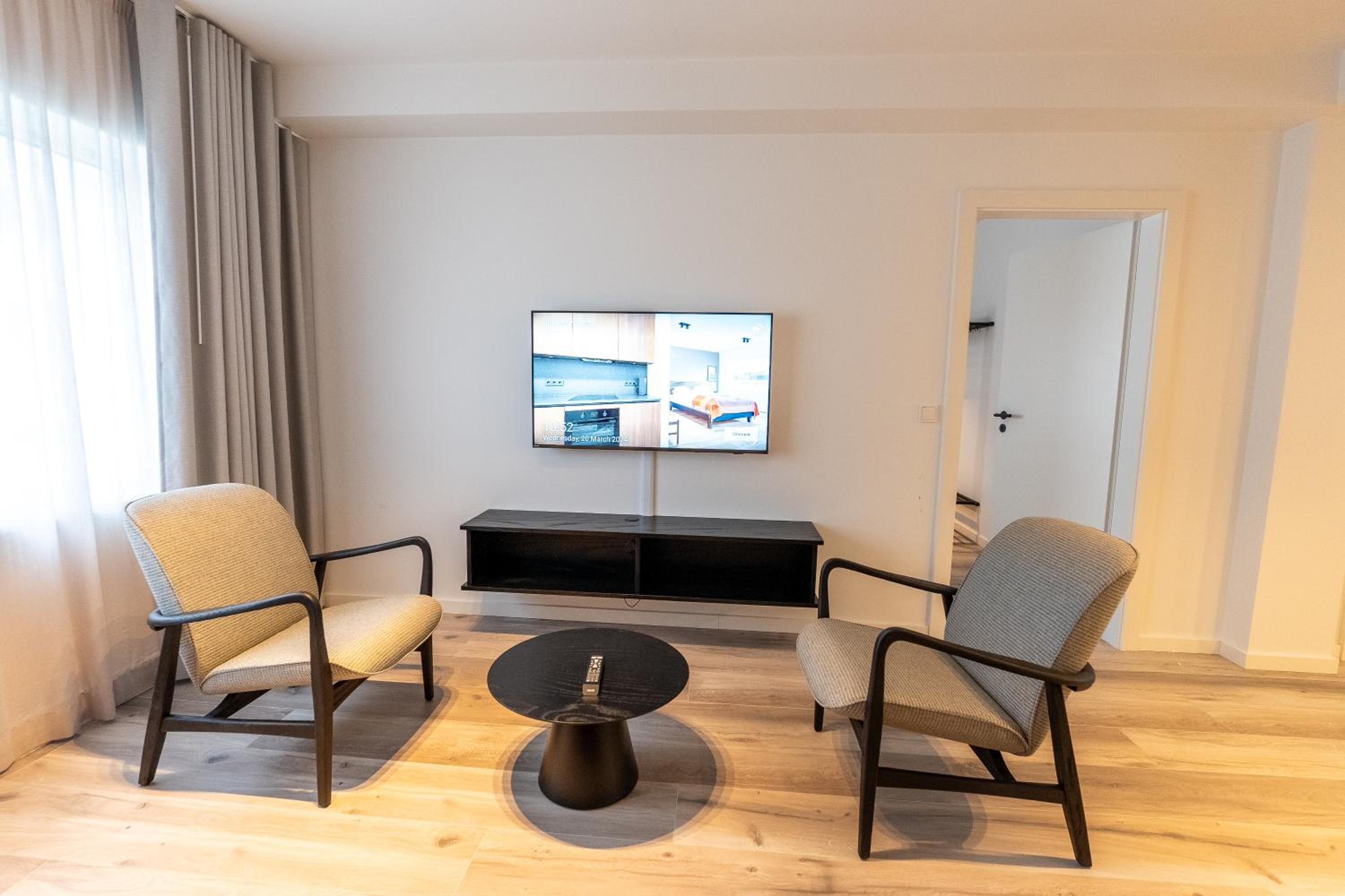 Superior One Bedroom Apartment photo 3