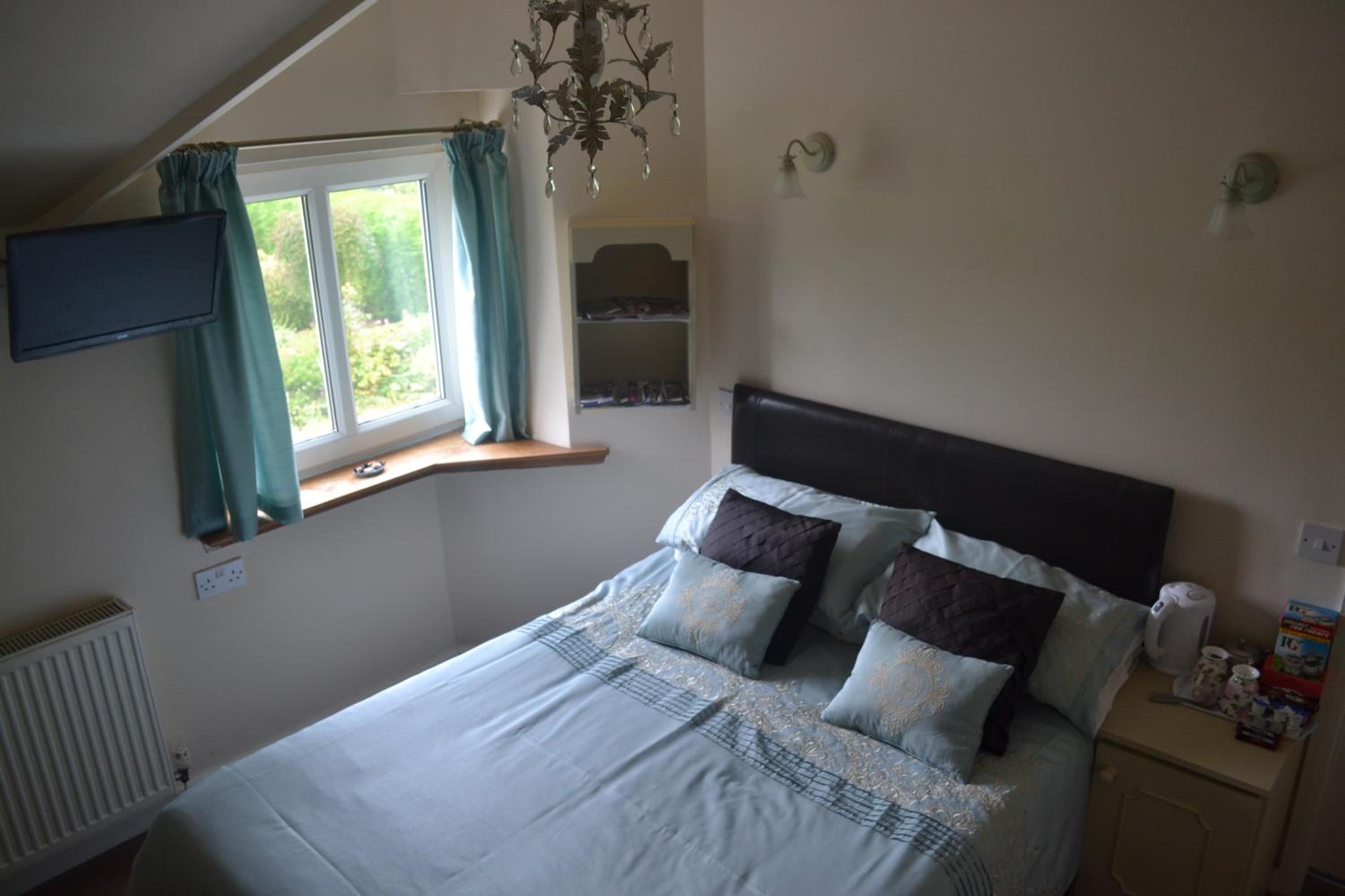 Double Room - Photo 1