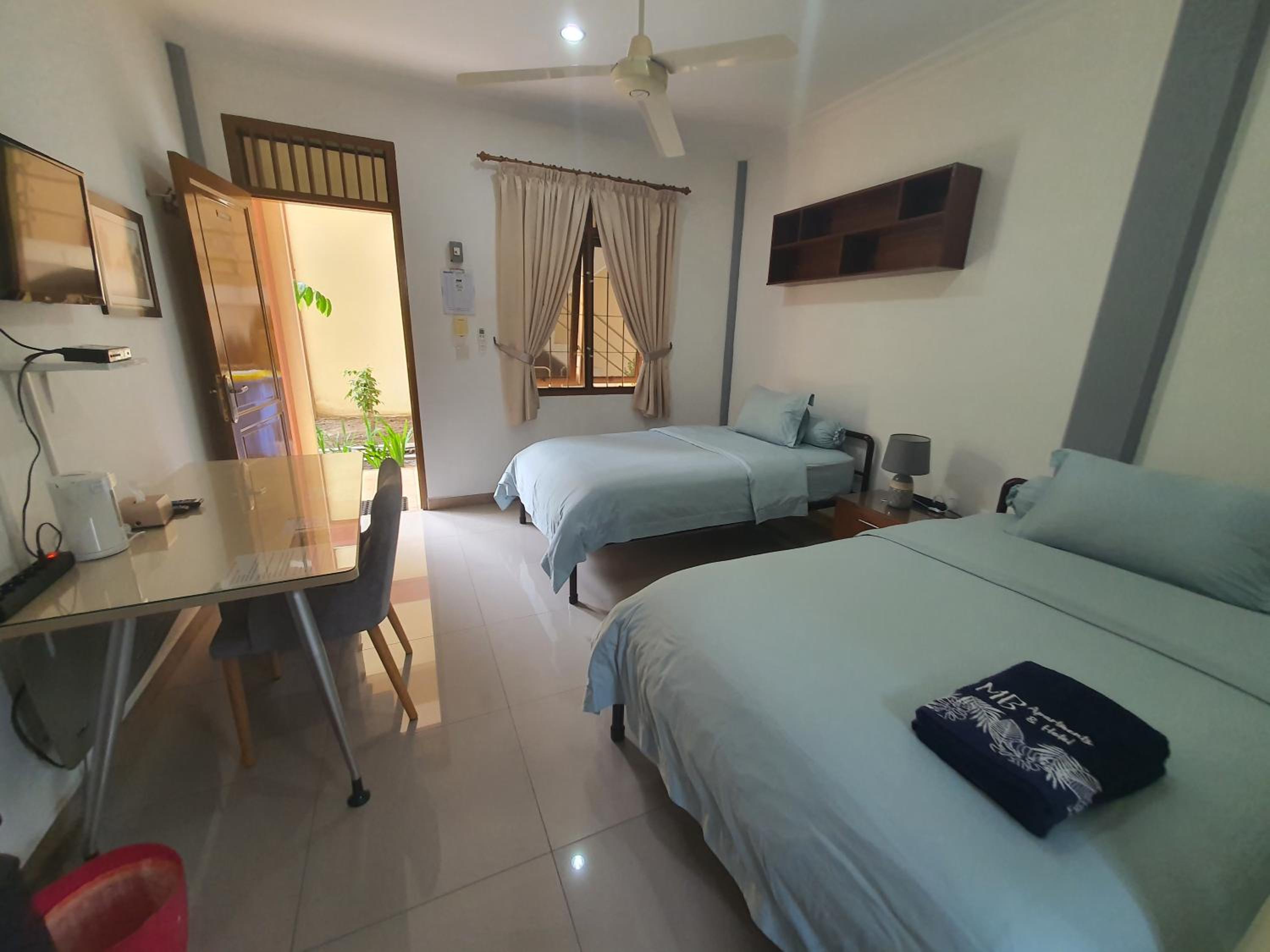 Twin Room - Photo 3