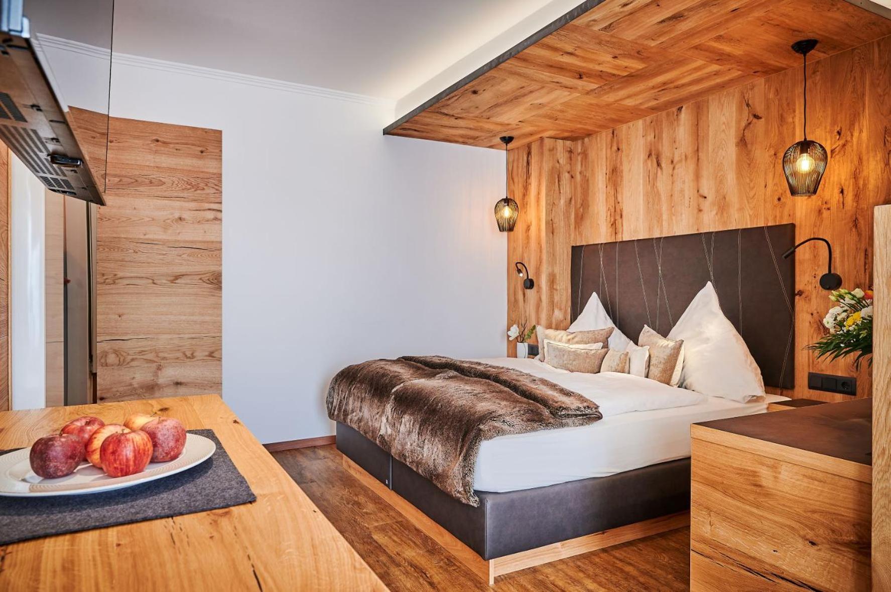 Deluxe Double Room - with Air Conditioning photo 1